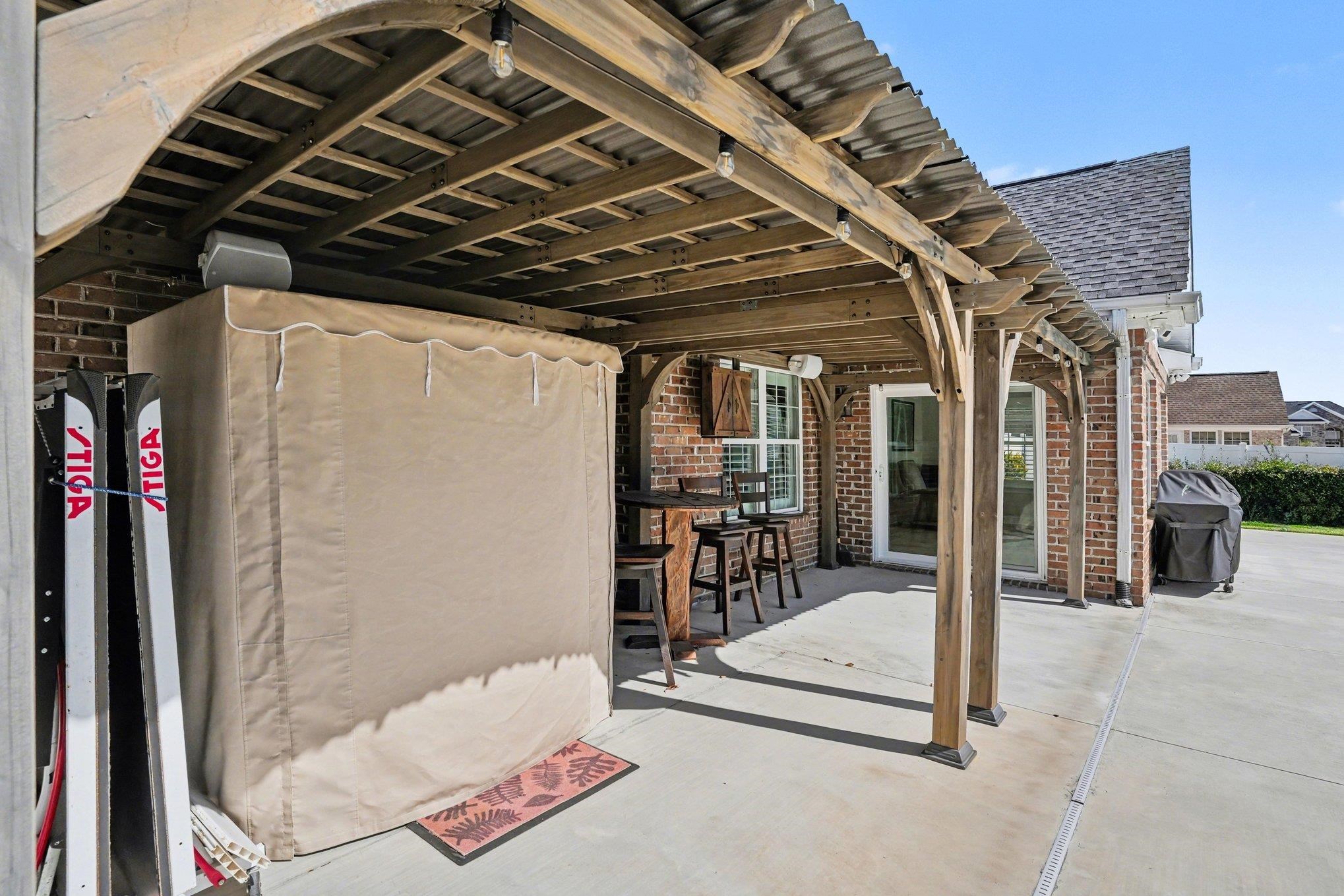 3750 Kingsley Dr.