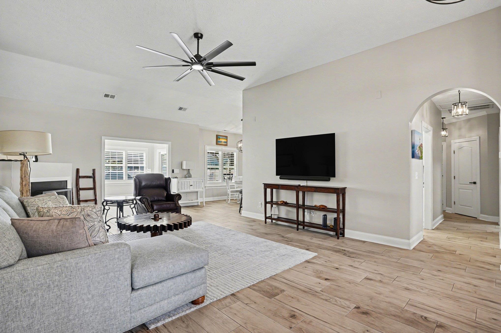 3750 Kingsley Dr.