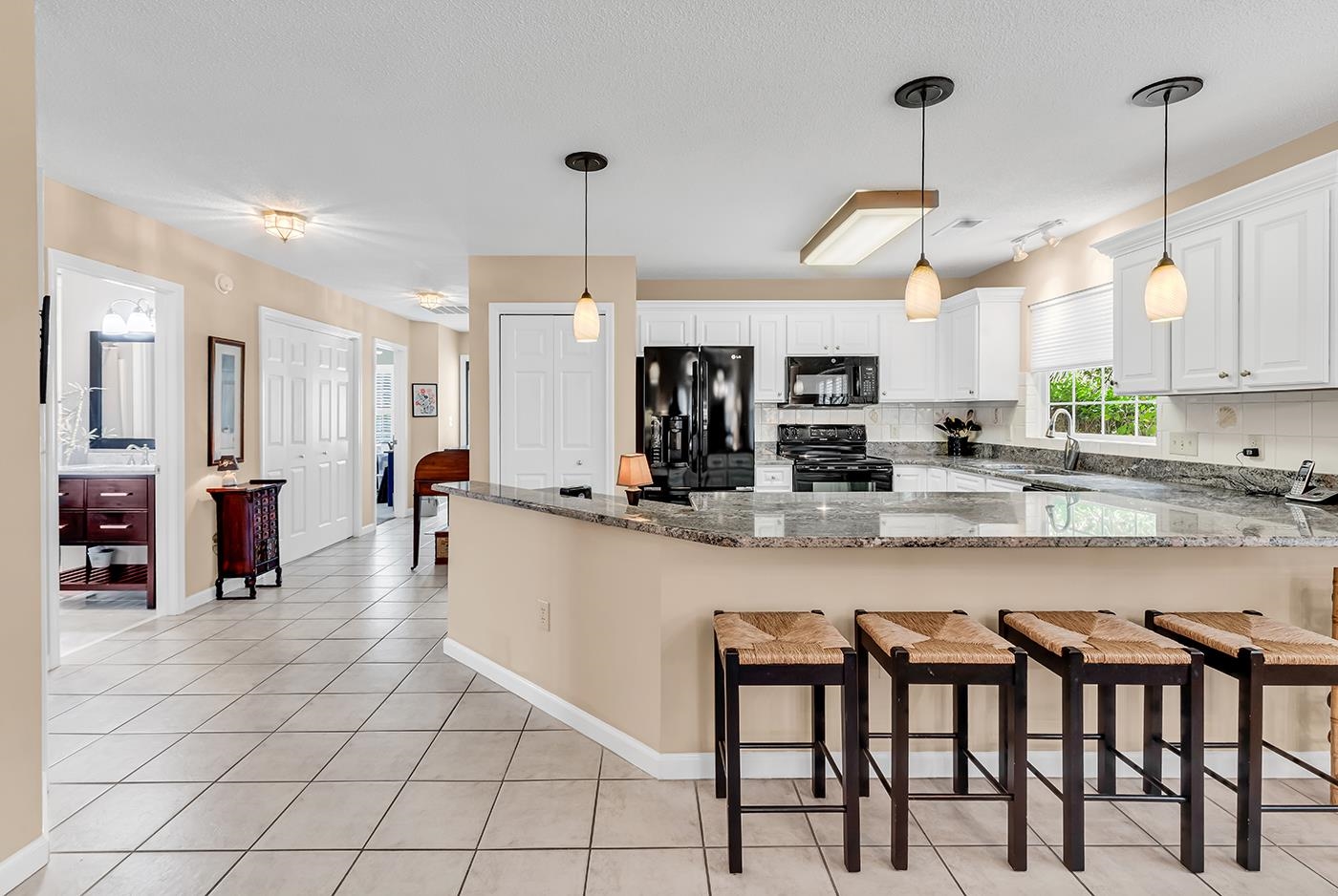 728 7th Ave. S