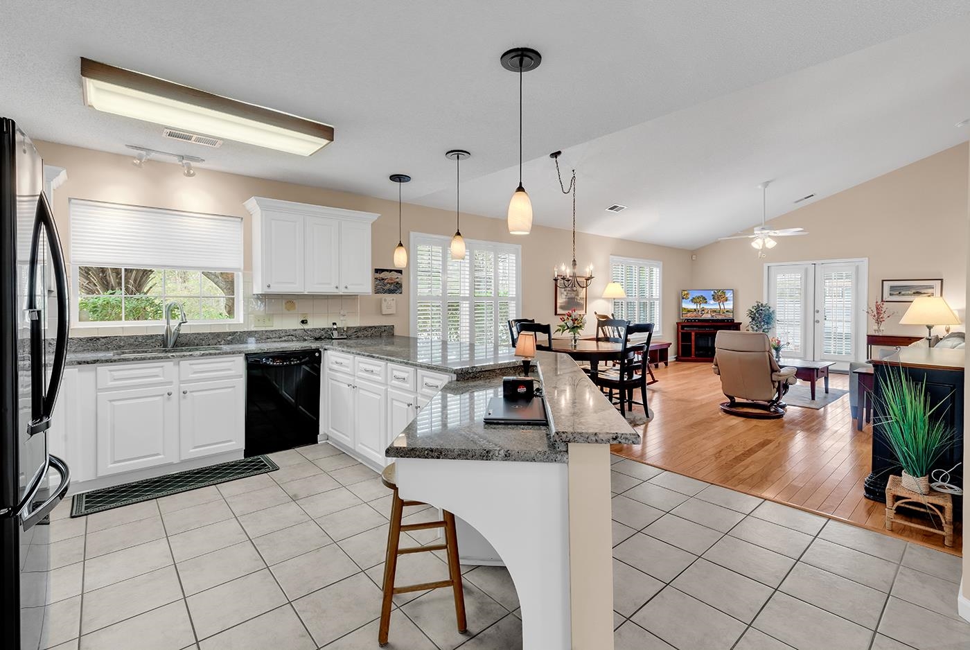 728 7th Ave. S
