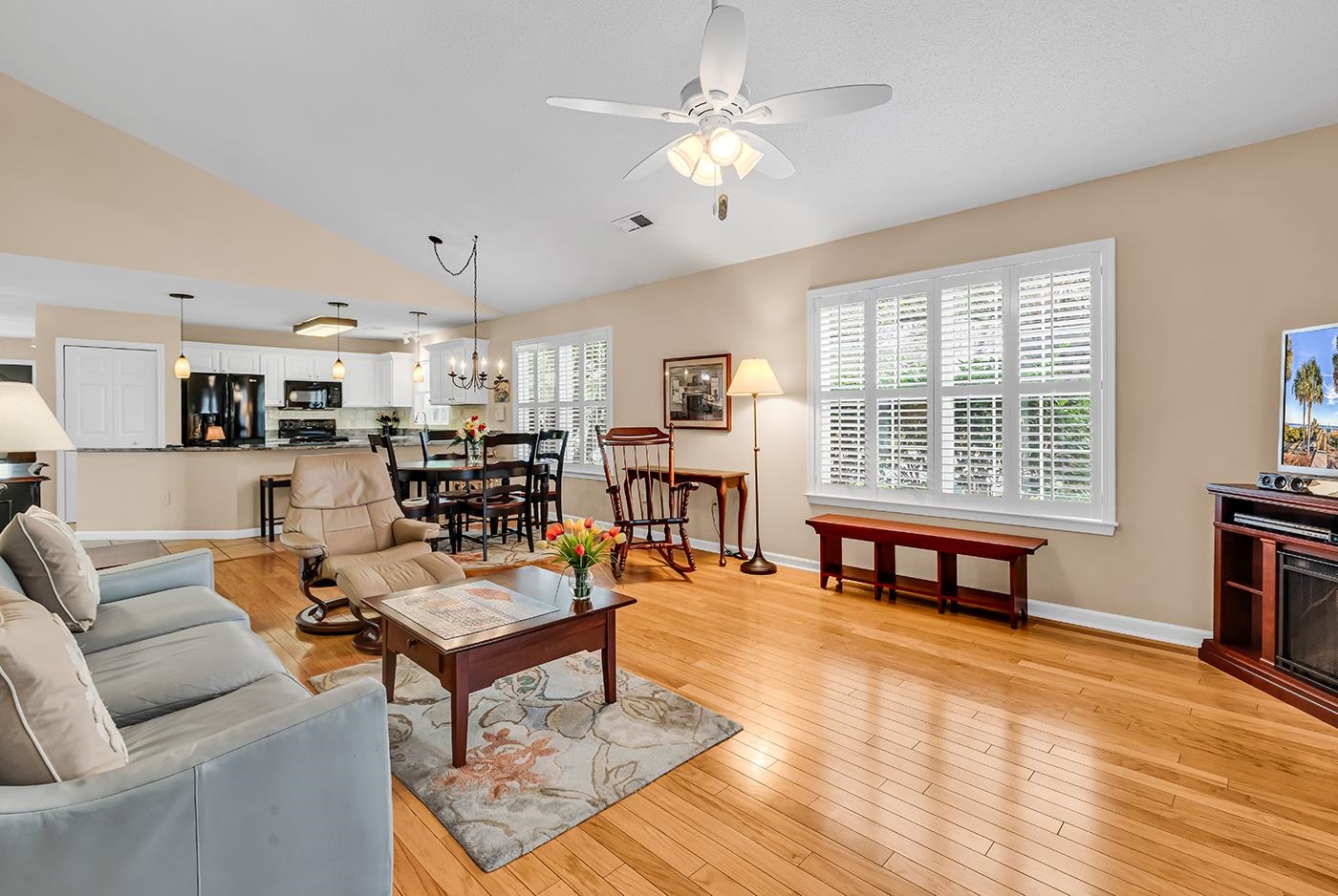 728 7th Ave. S