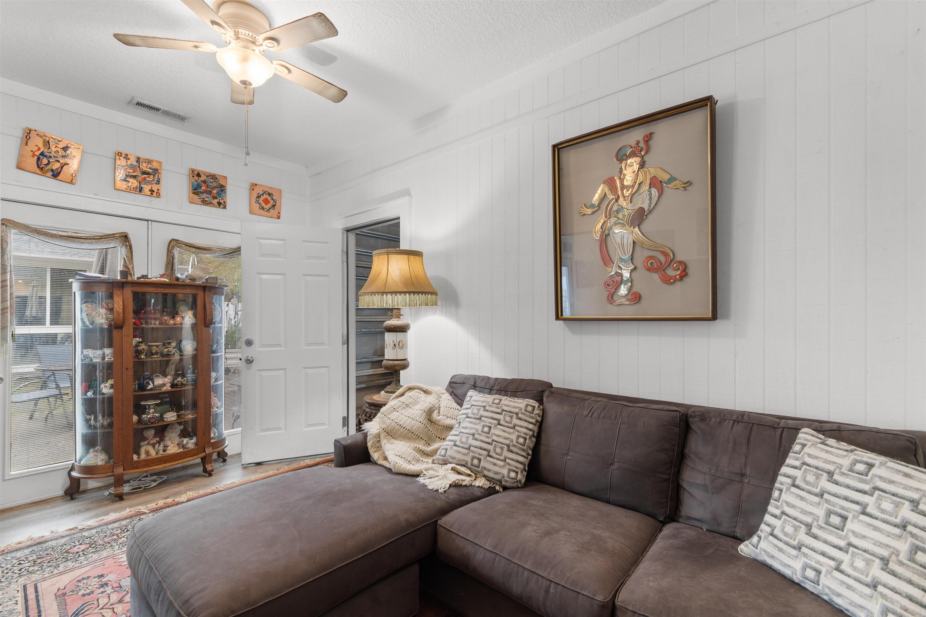519 3rd Ave. S