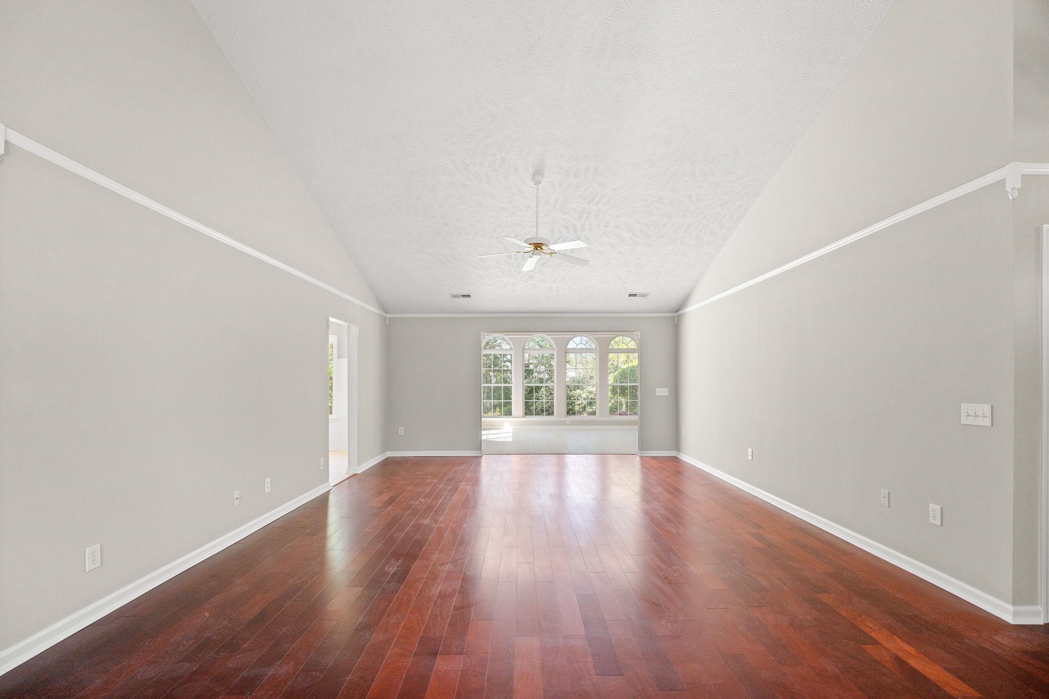 1068 Vestry Dr.