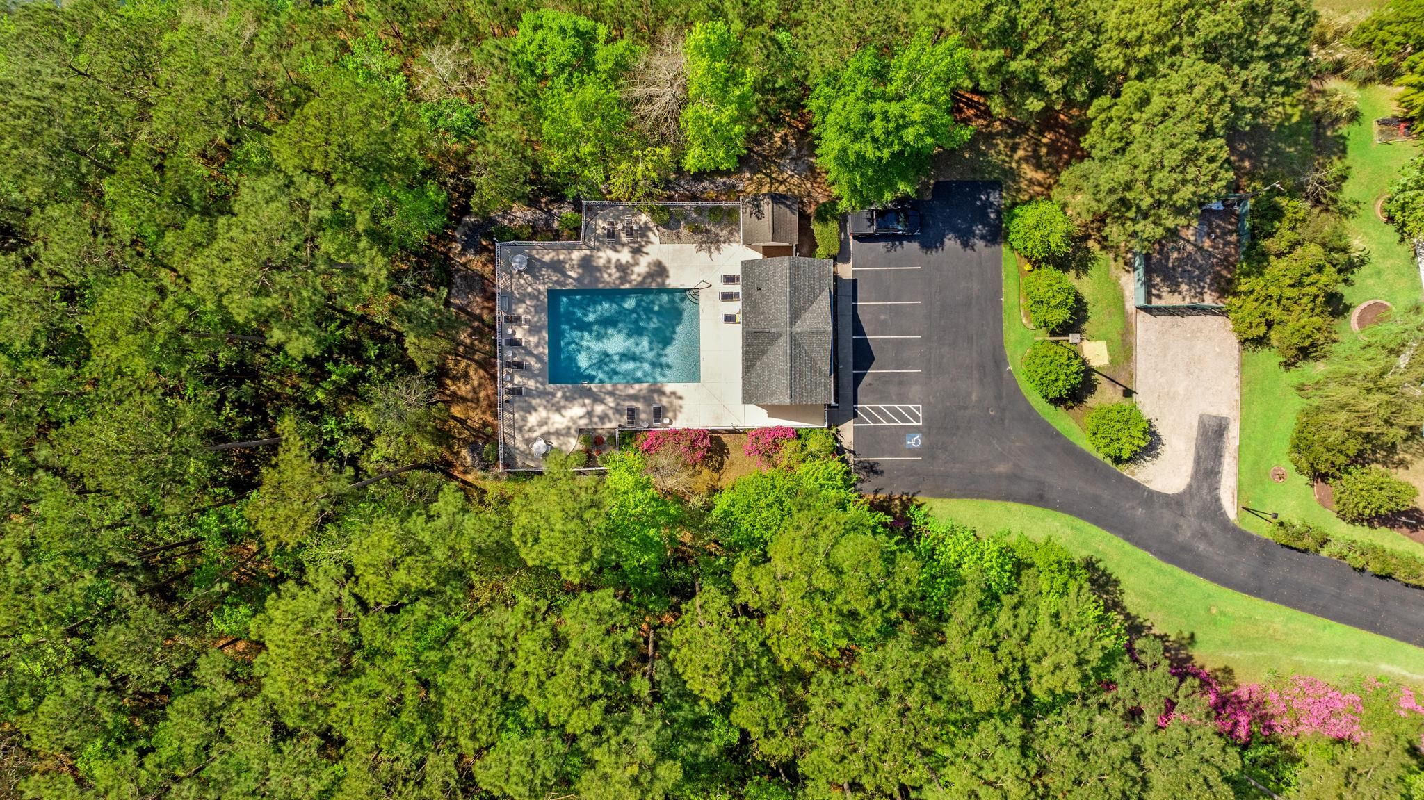 1068 Vestry Dr.
