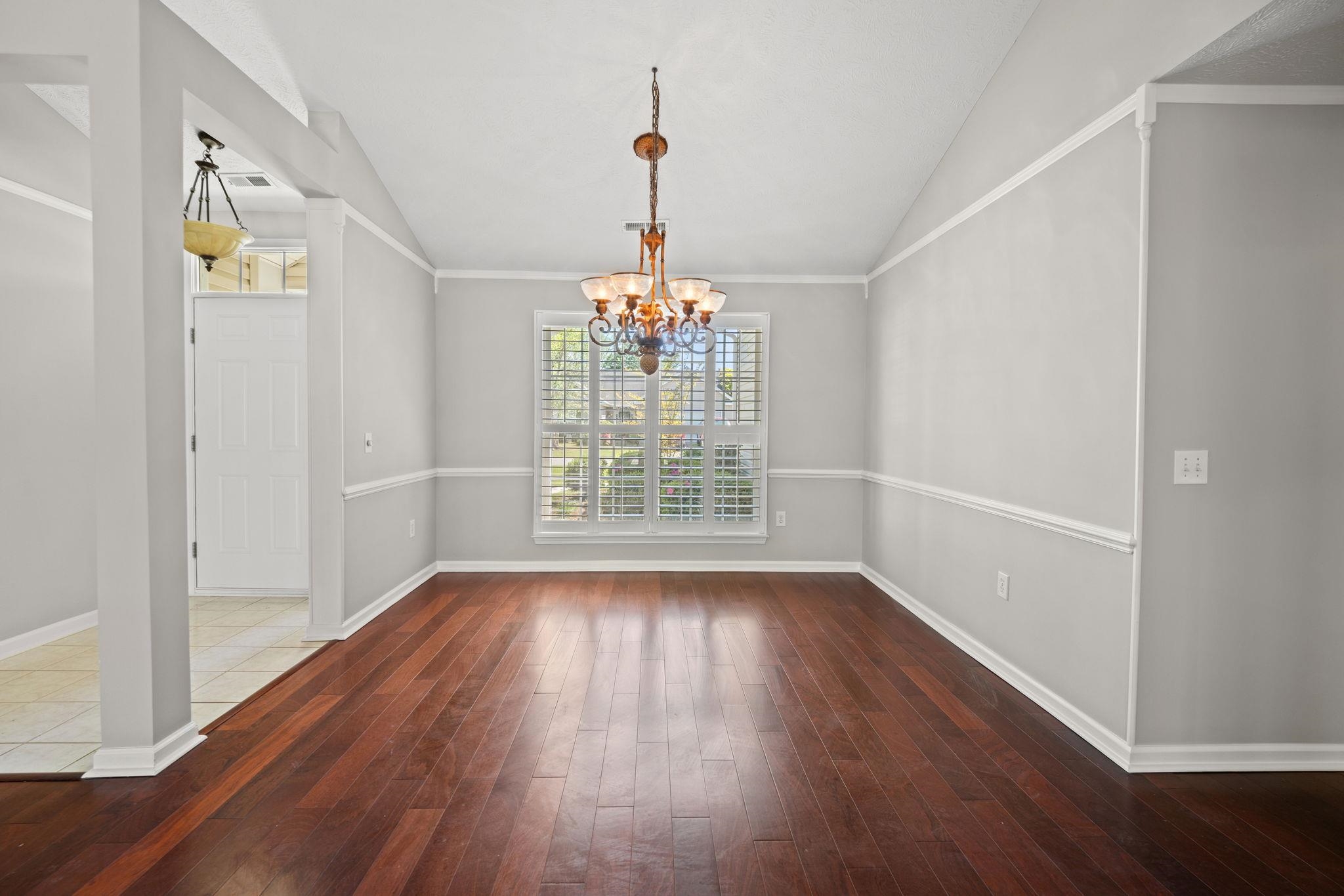 1068 Vestry Dr.