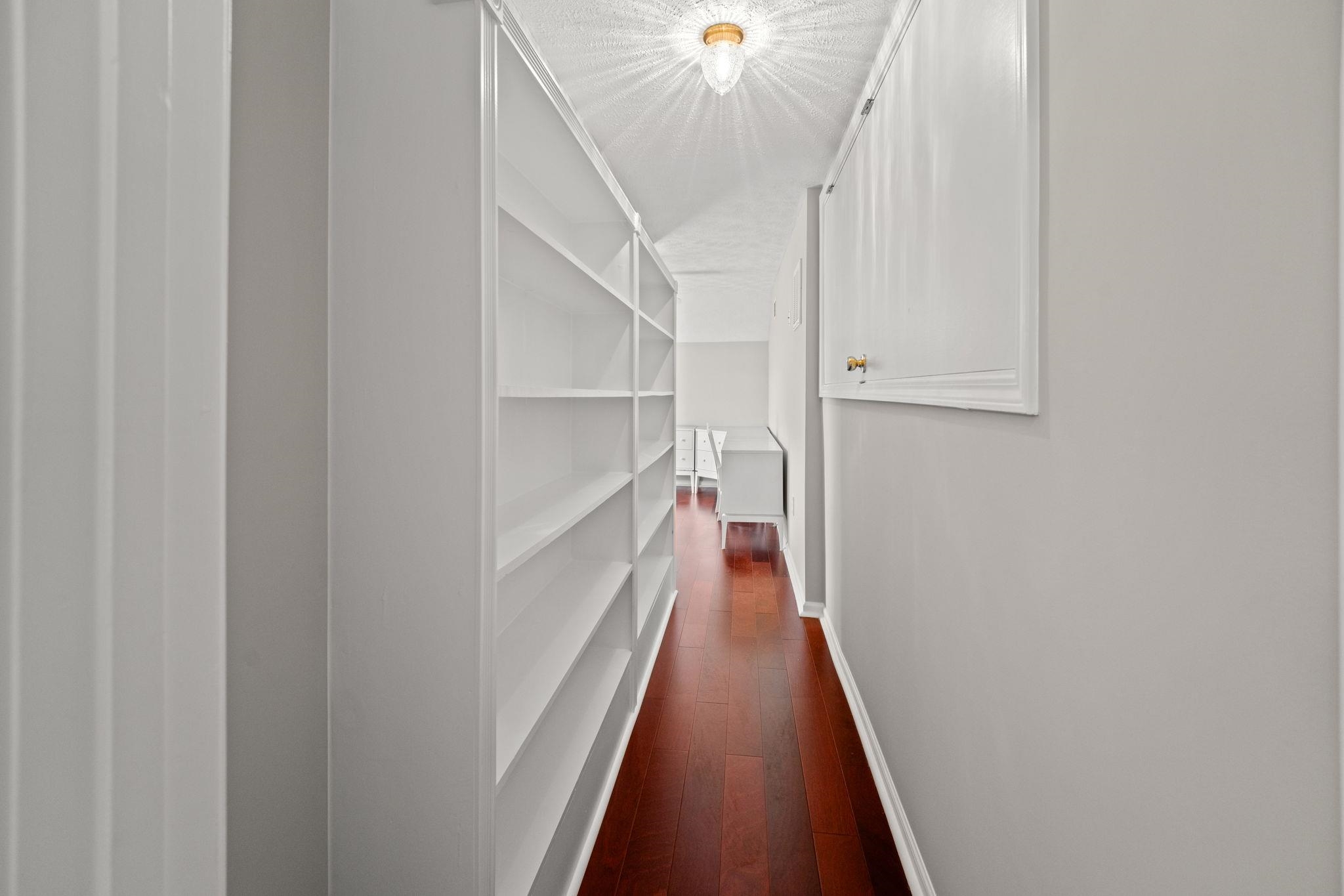 1068 Vestry Dr.