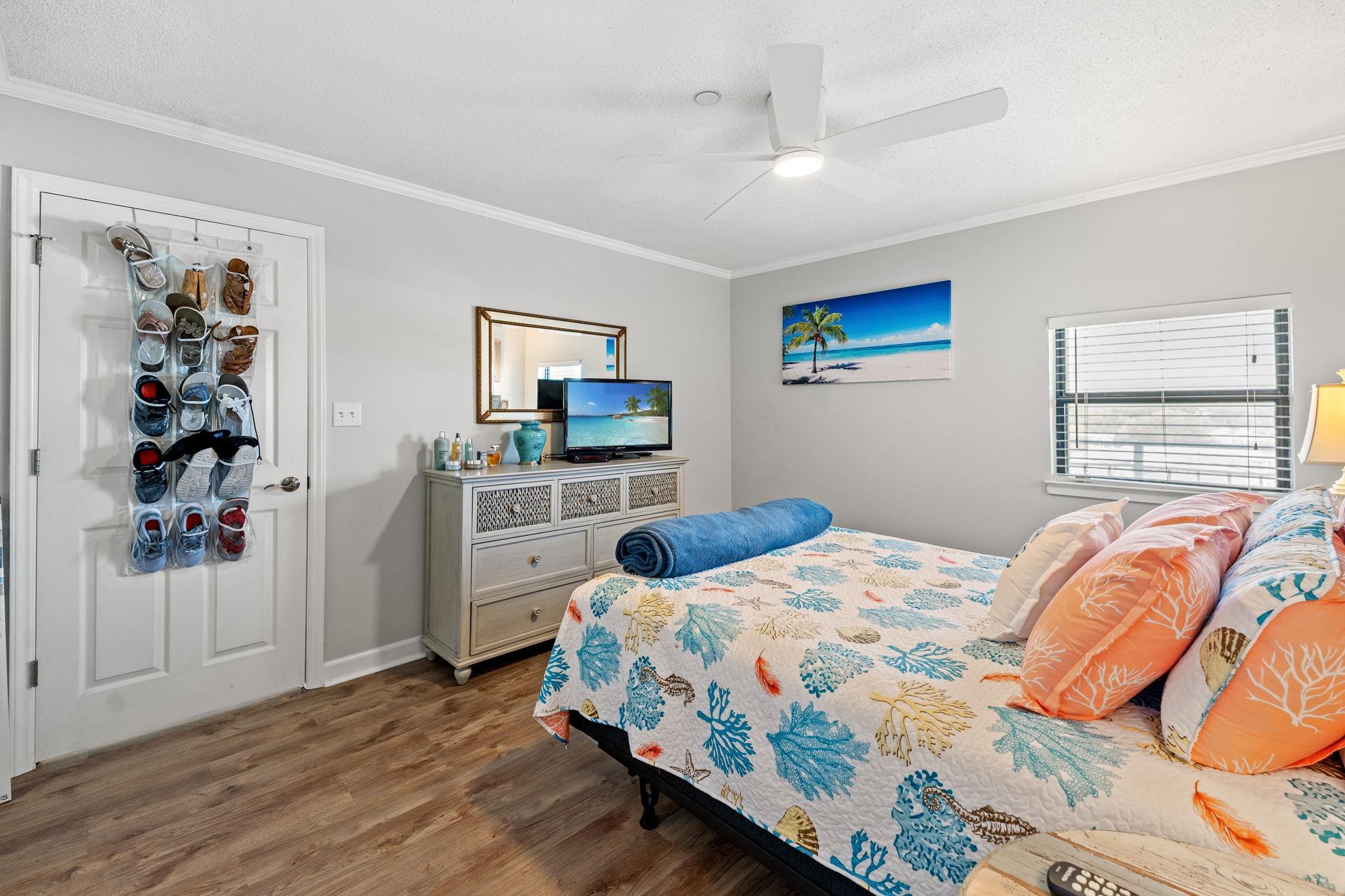 1690 N Waccamaw Dr. Unit: 406