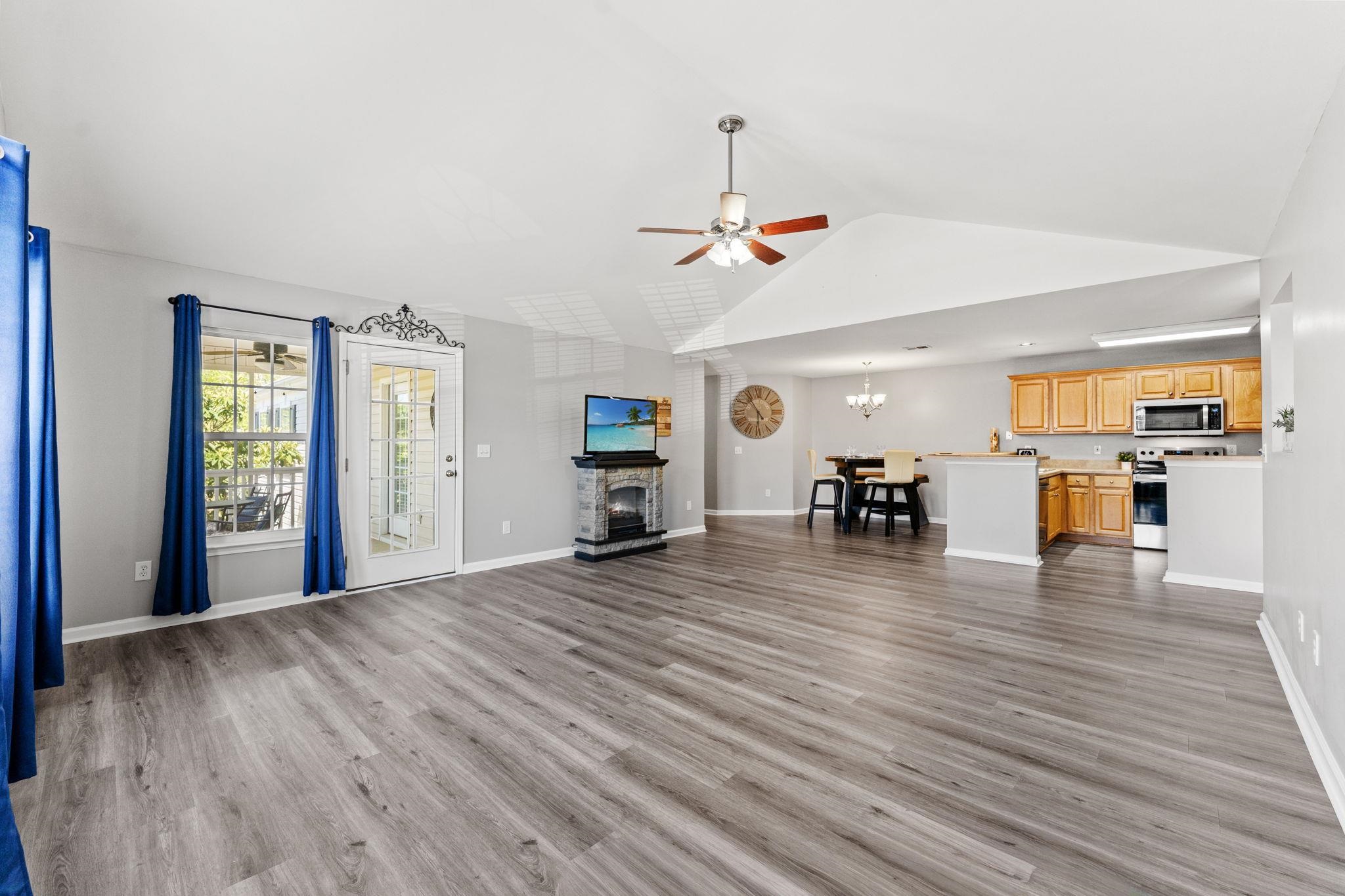 4654 Fringetree Dr. Unit: 7E