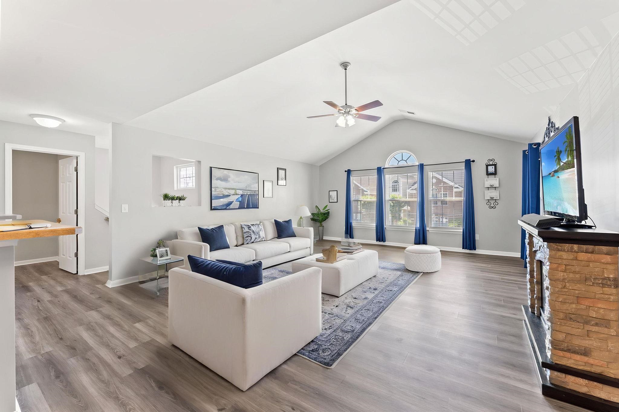 4654 Fringetree Dr. Unit: 7E