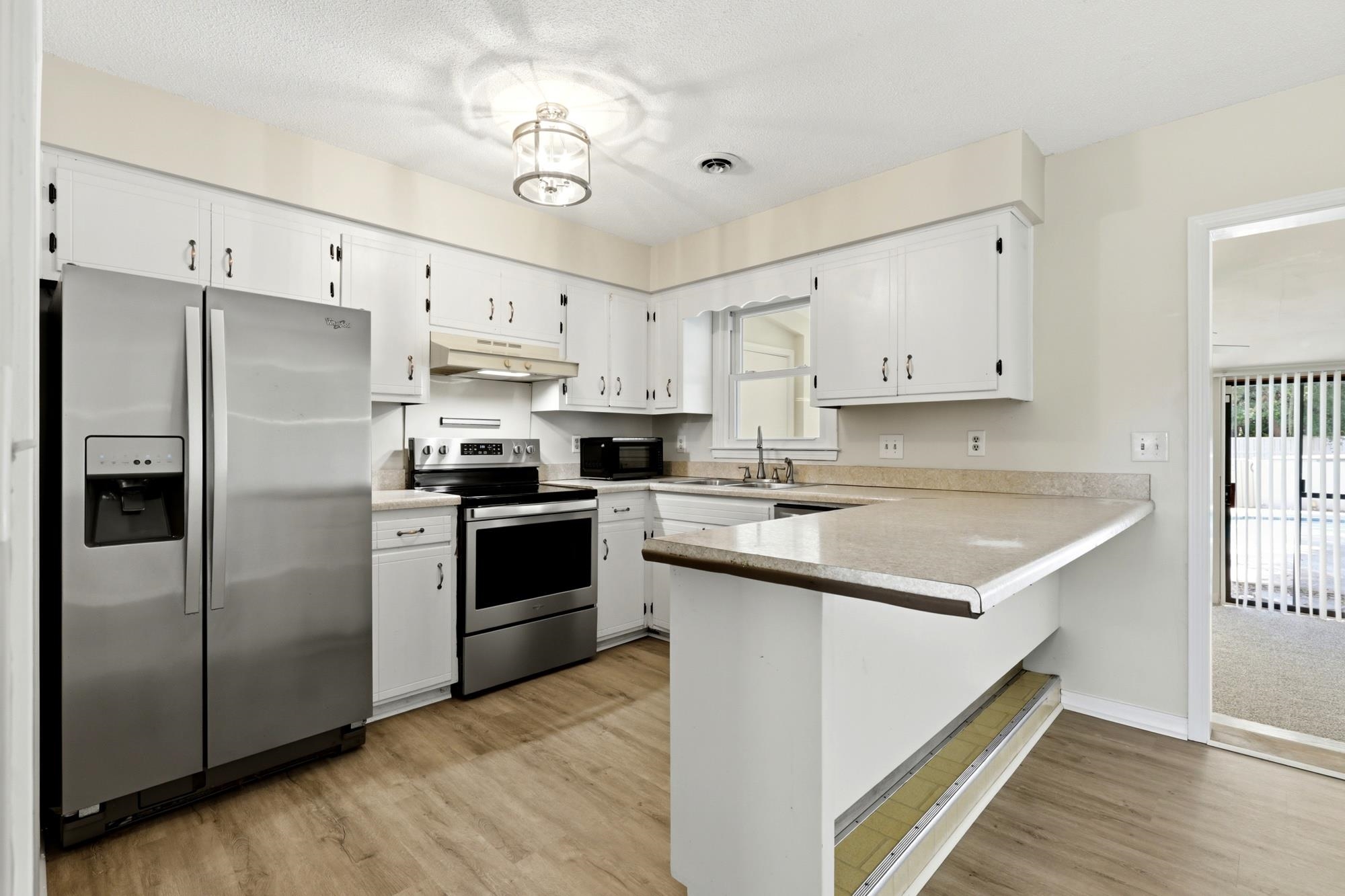 1479 Glenns Bay Rd.
