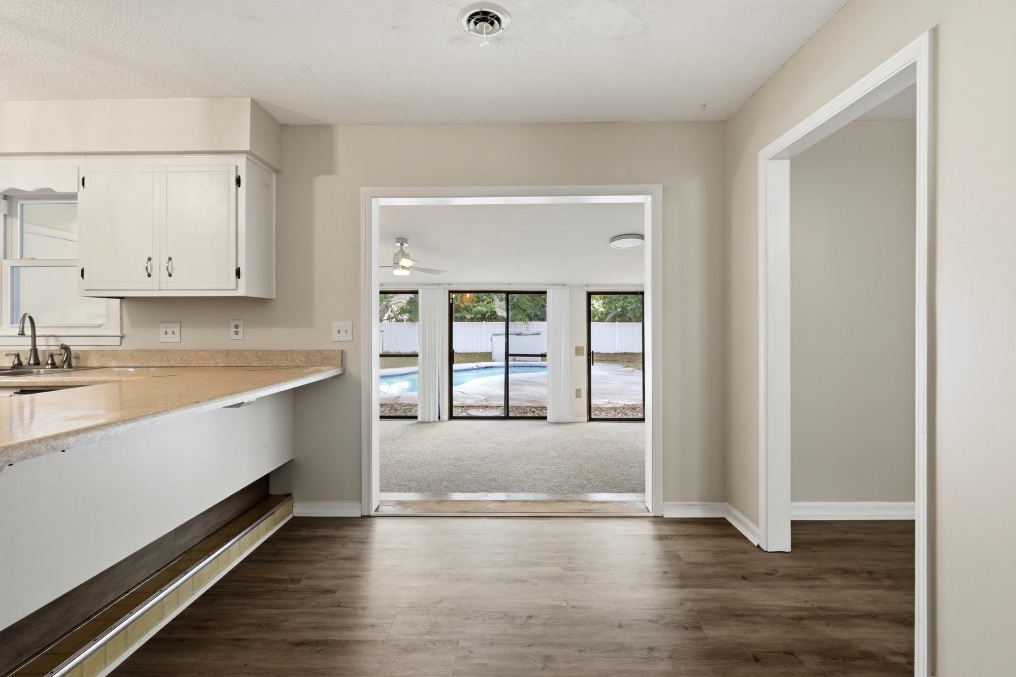 1479 Glenns Bay Rd.