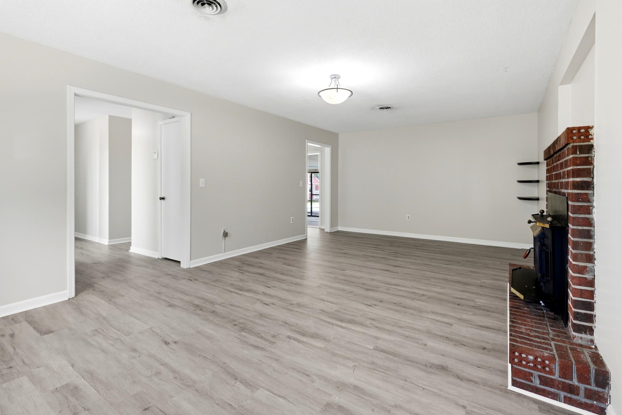 1479 Glenns Bay Rd.