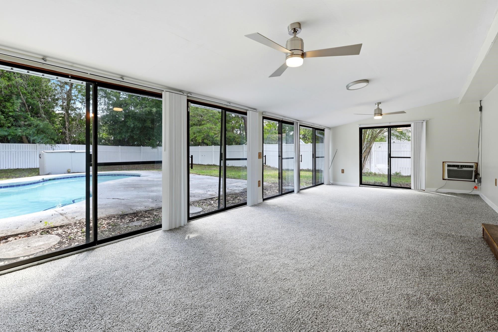 1479 Glenns Bay Rd.