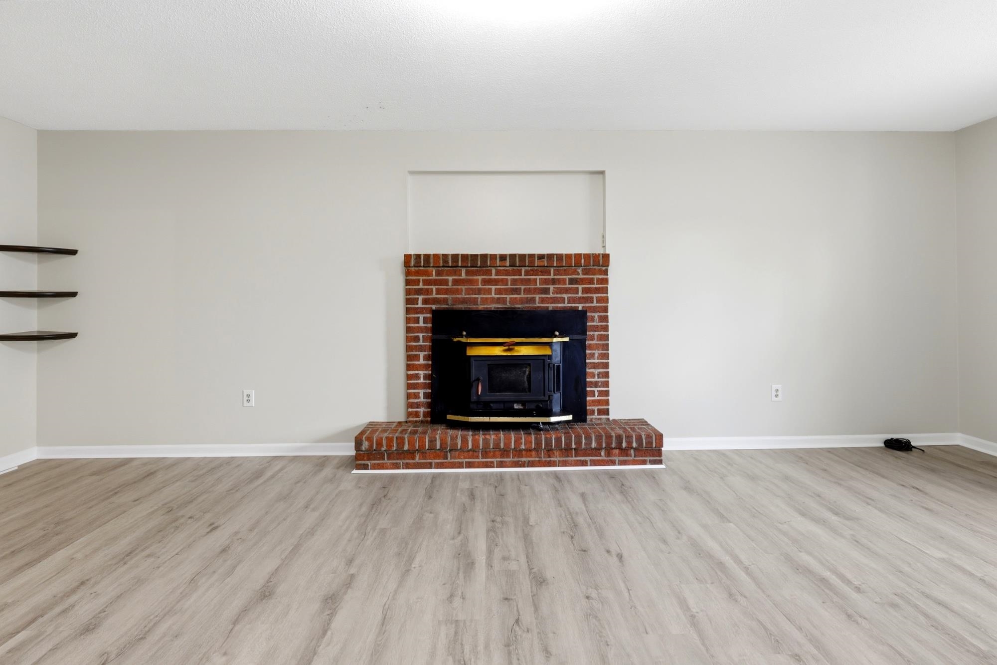 1479 Glenns Bay Rd.