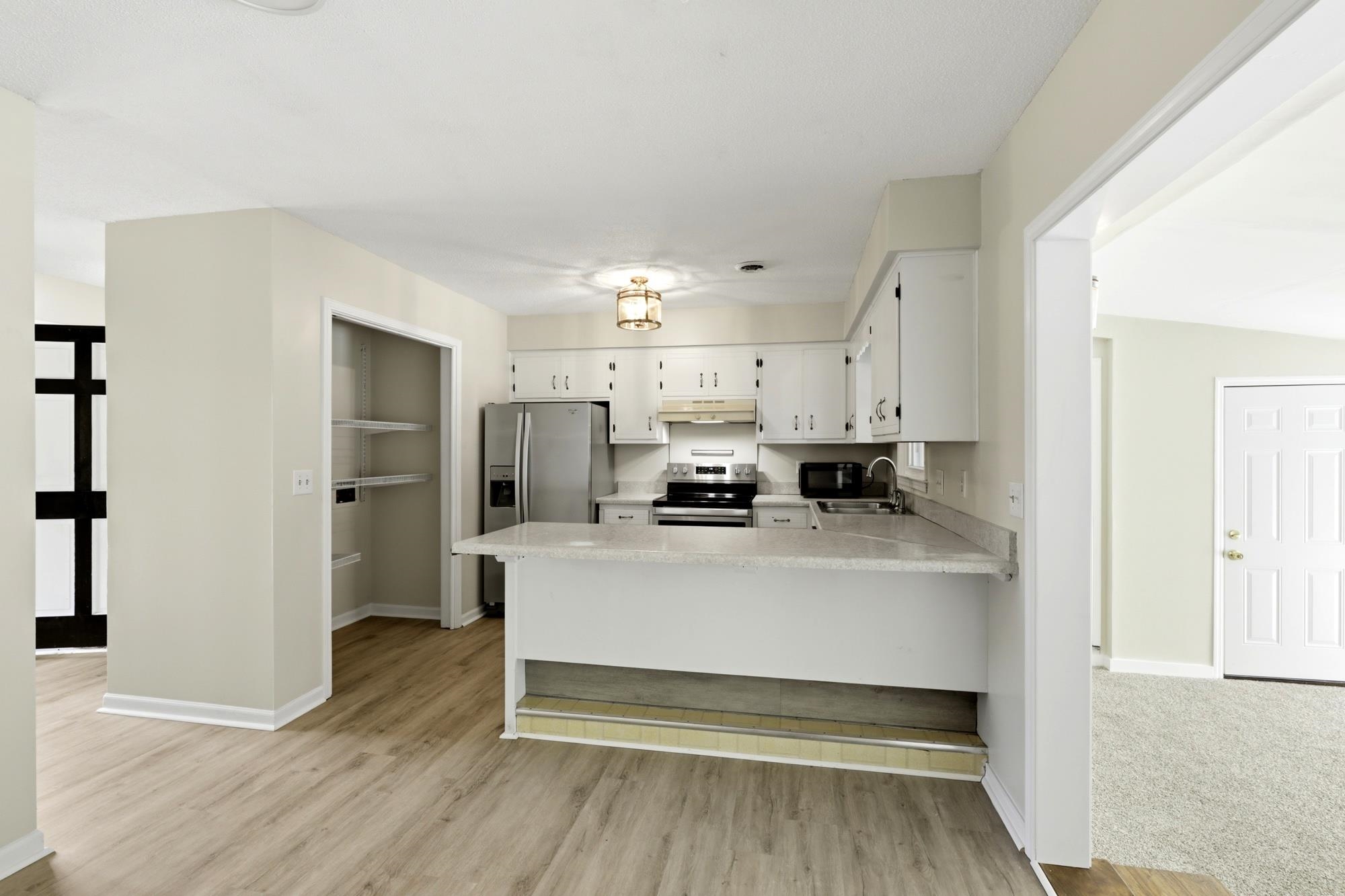 1479 Glenns Bay Rd.