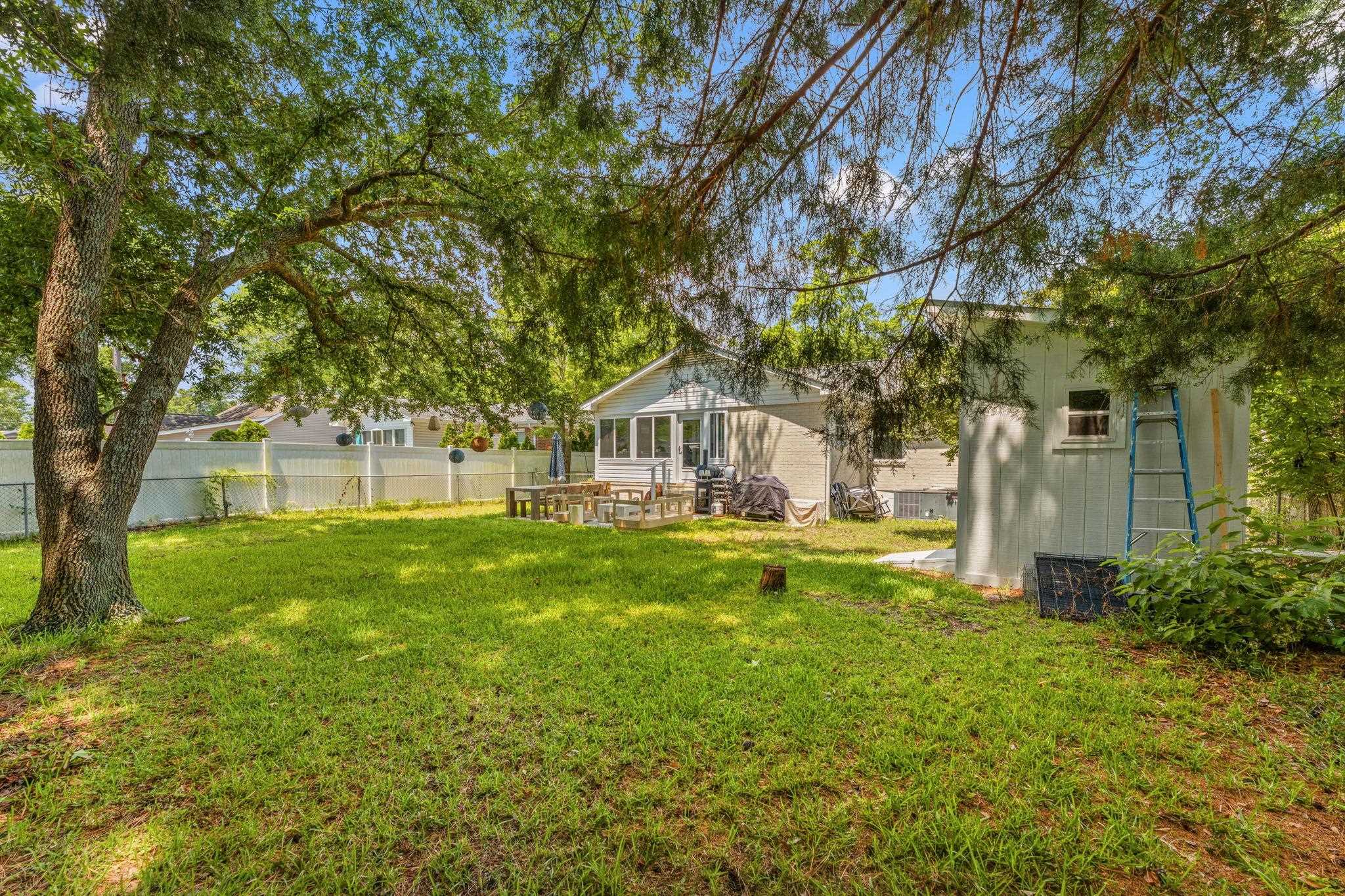 1015 Poplar Dr. S