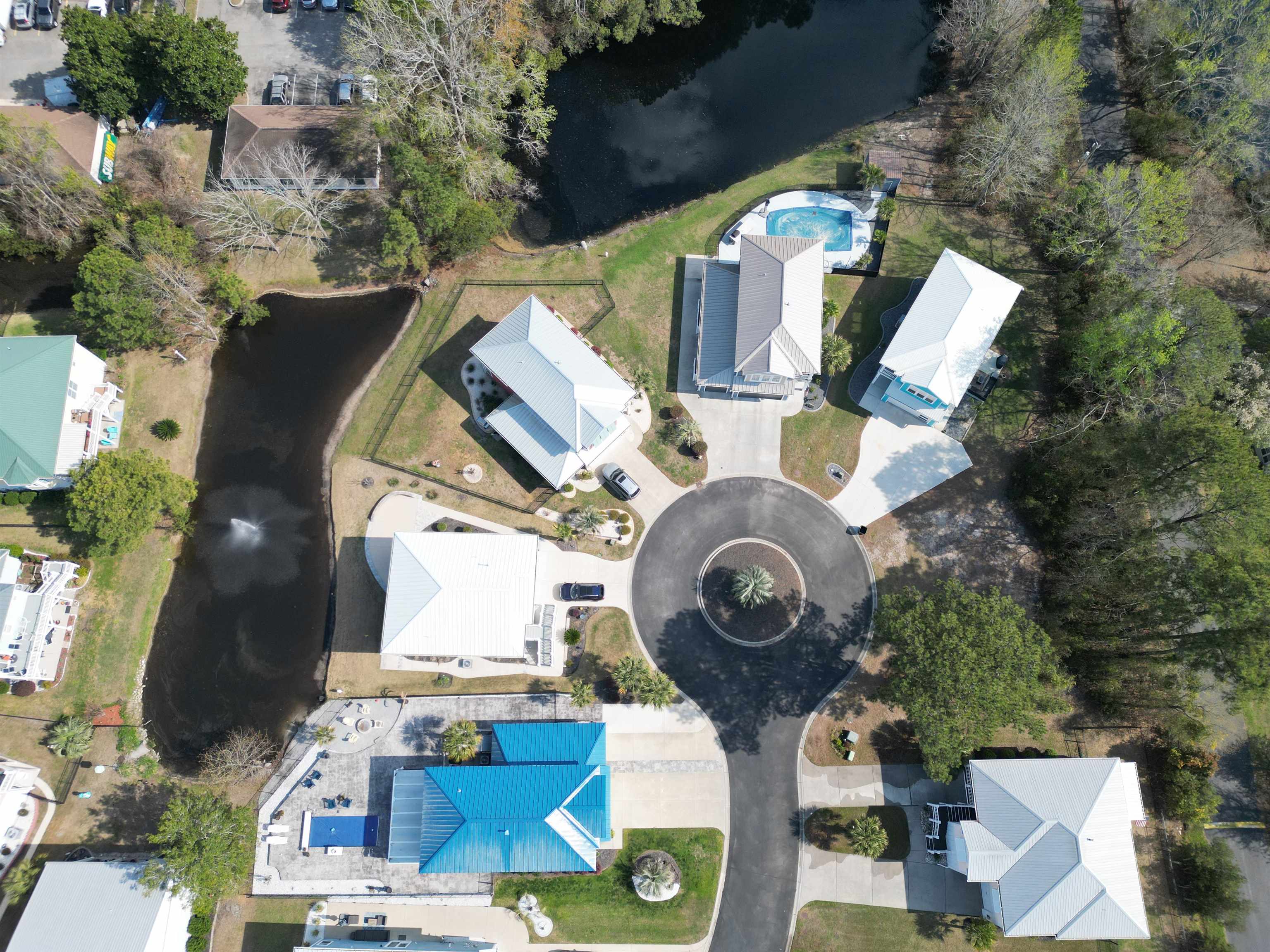 176 Lake Pointe Dr.