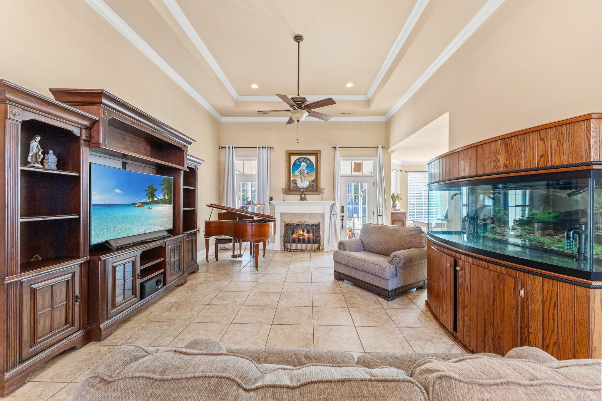 1066 Englemann Oak Dr.
