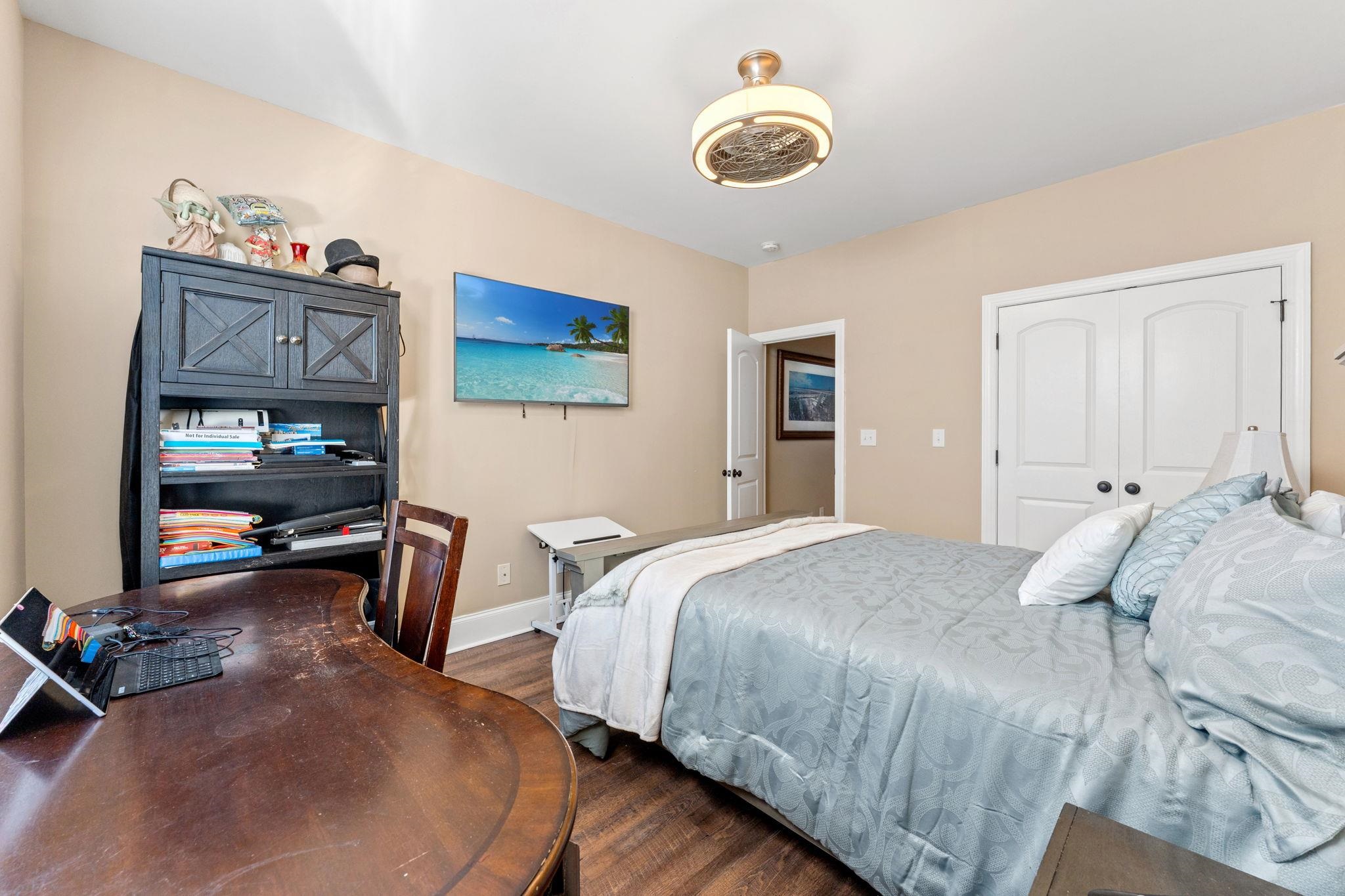 1066 Englemann Oak Dr.