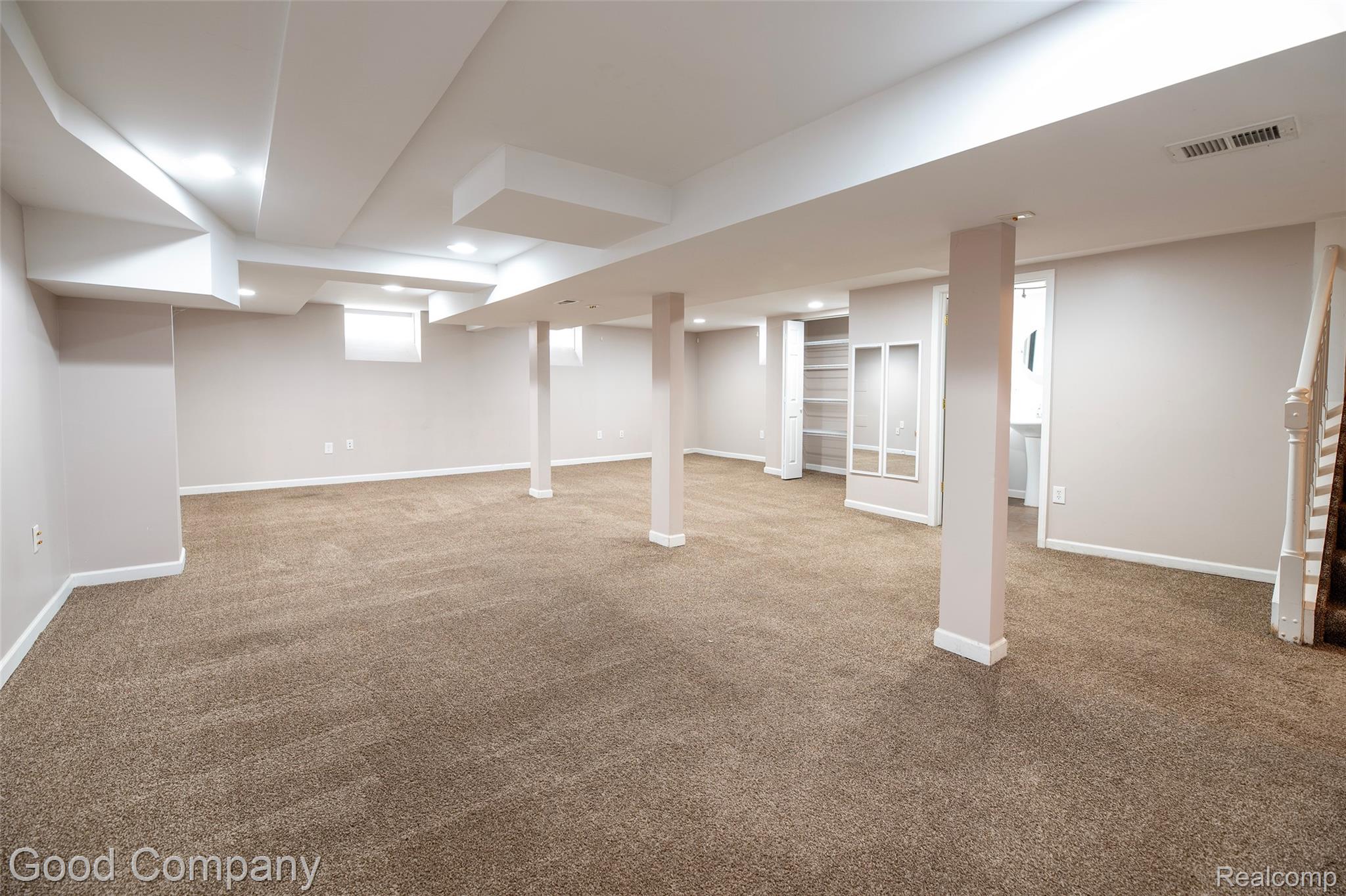 2224 N Connecticut Avenue