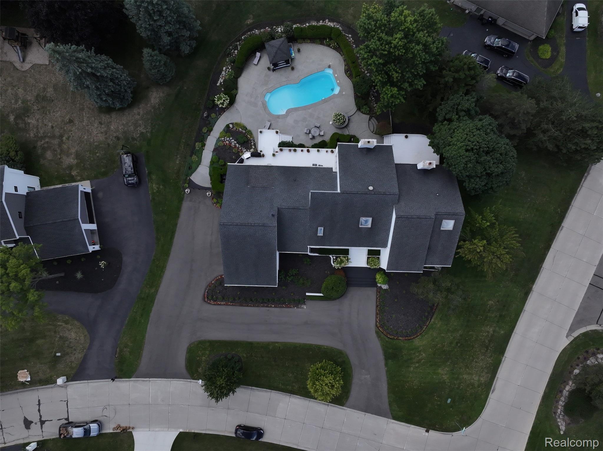 3802 Columbia Drive