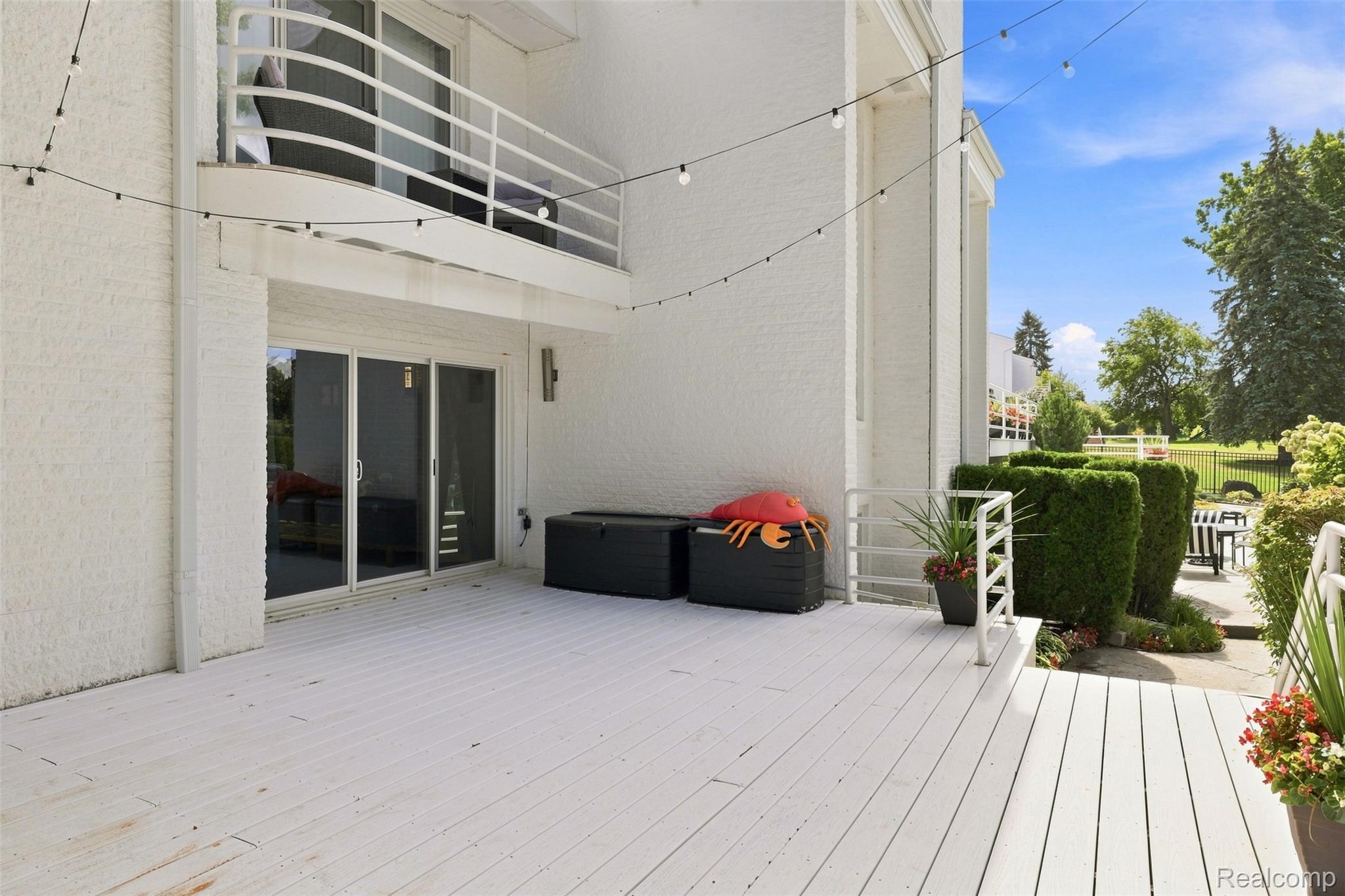 3802 Columbia Drive