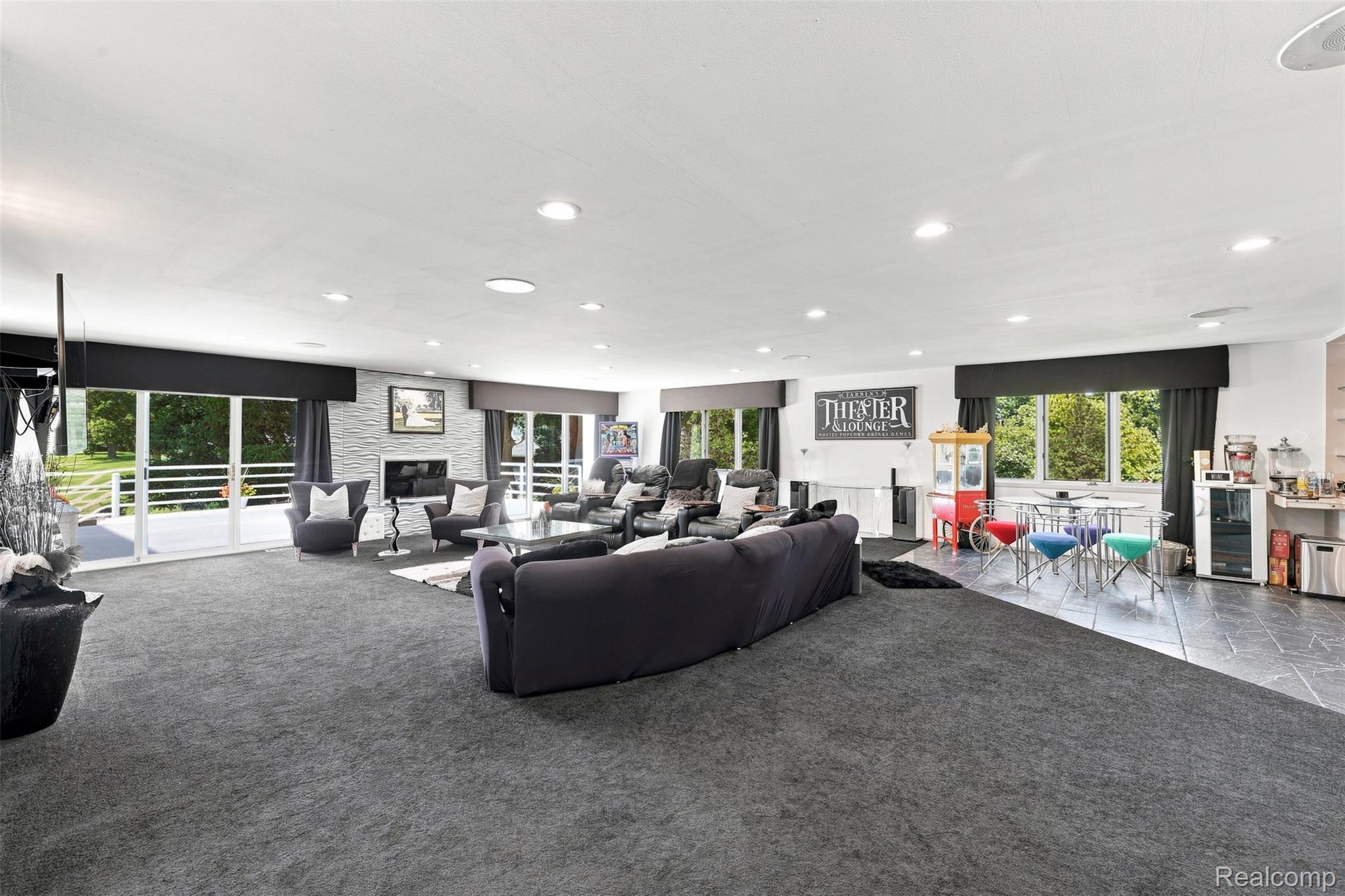 3802 Columbia Drive