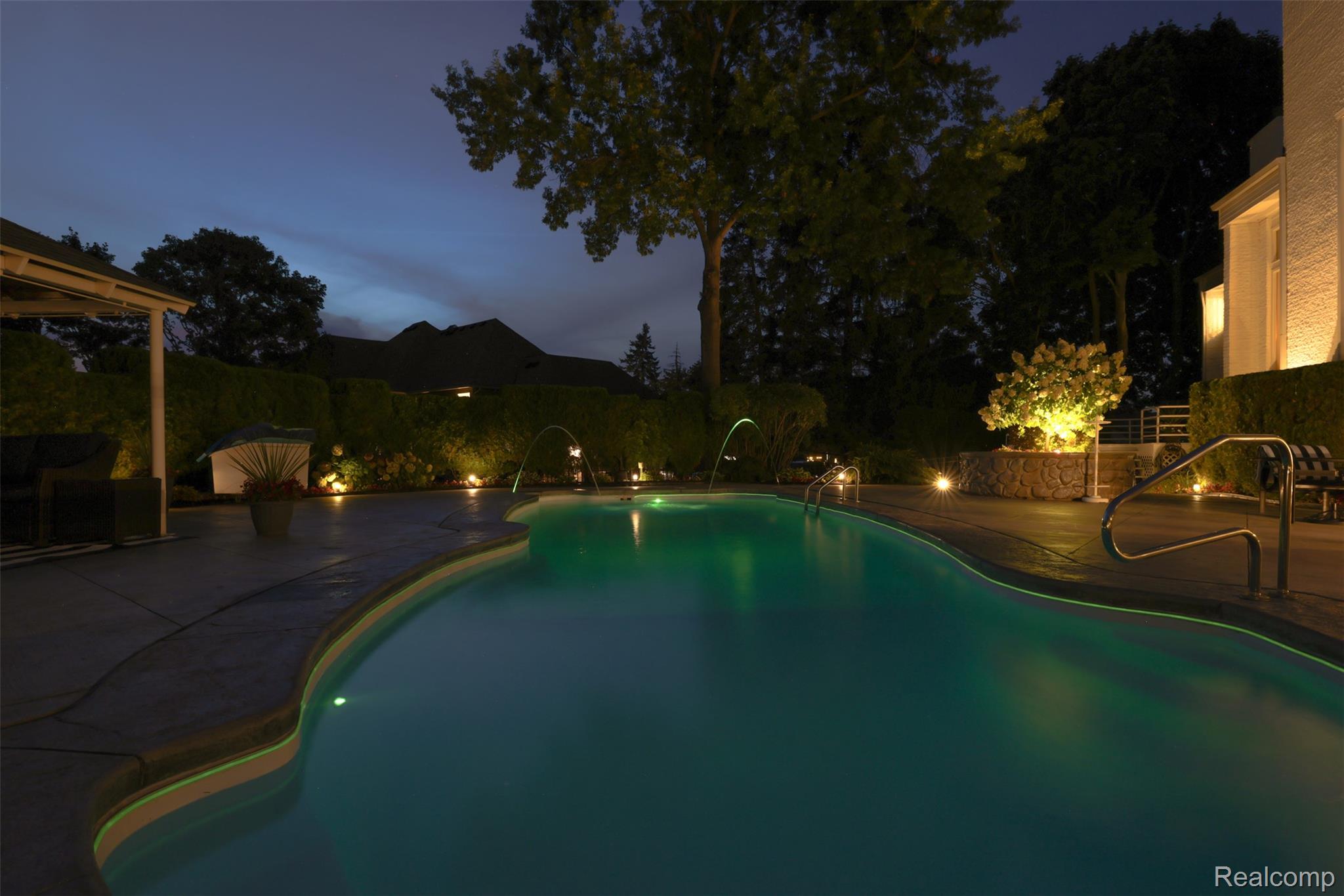 3802 Columbia Drive