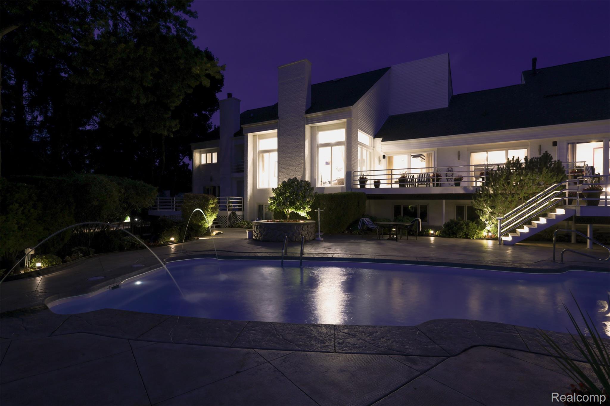 3802 Columbia Drive