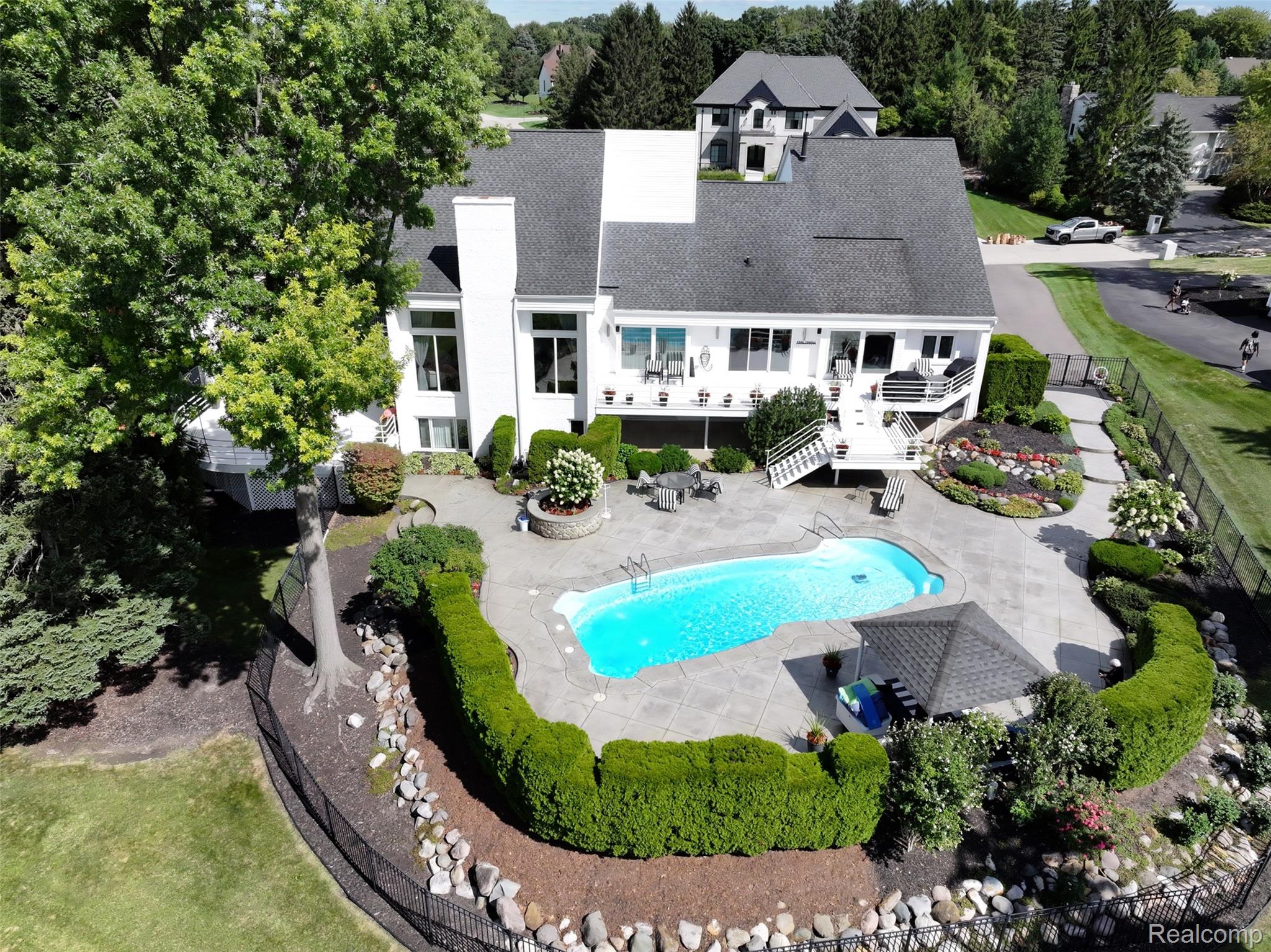 3802 Columbia Drive