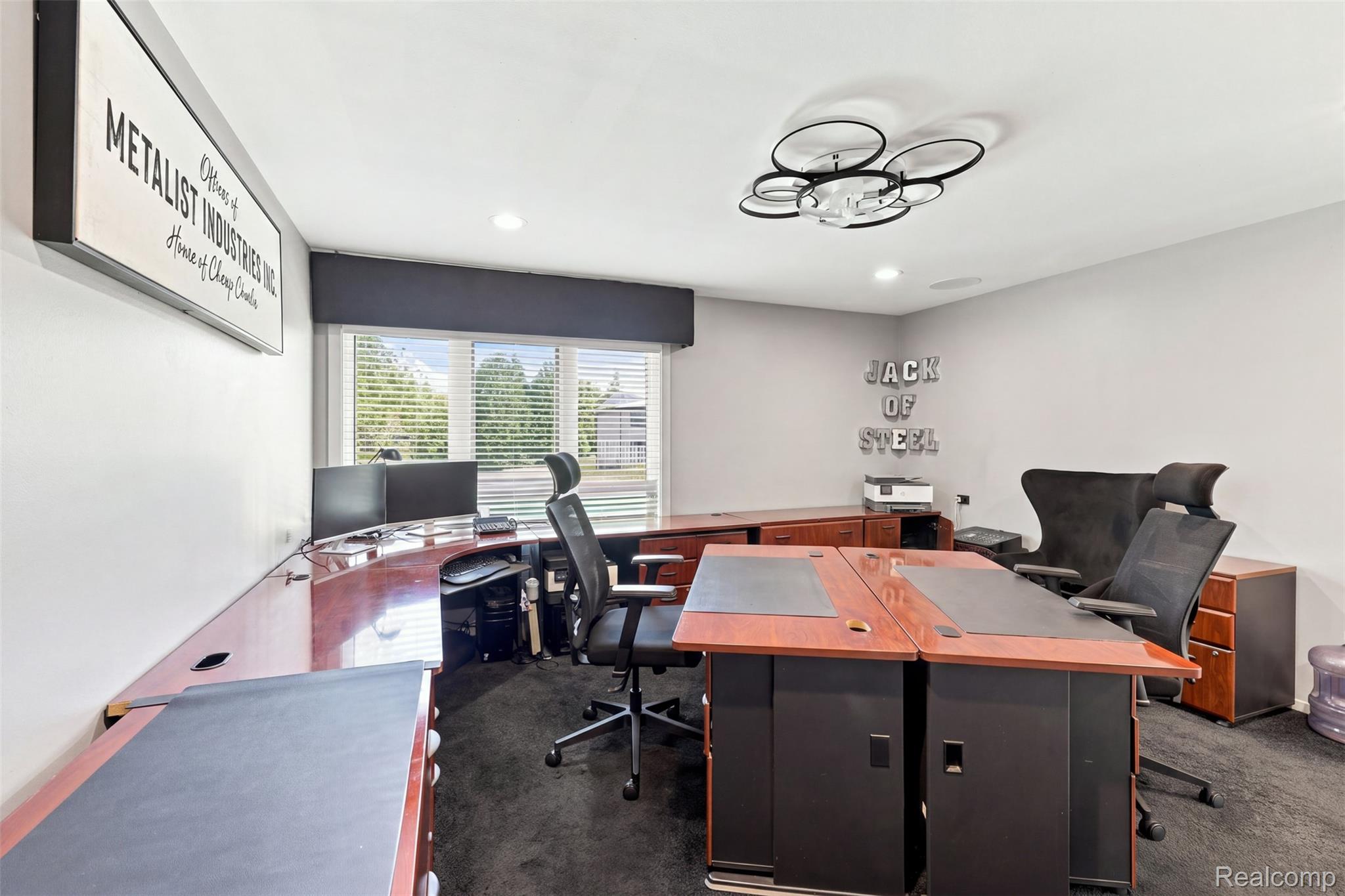 3802 Columbia Drive