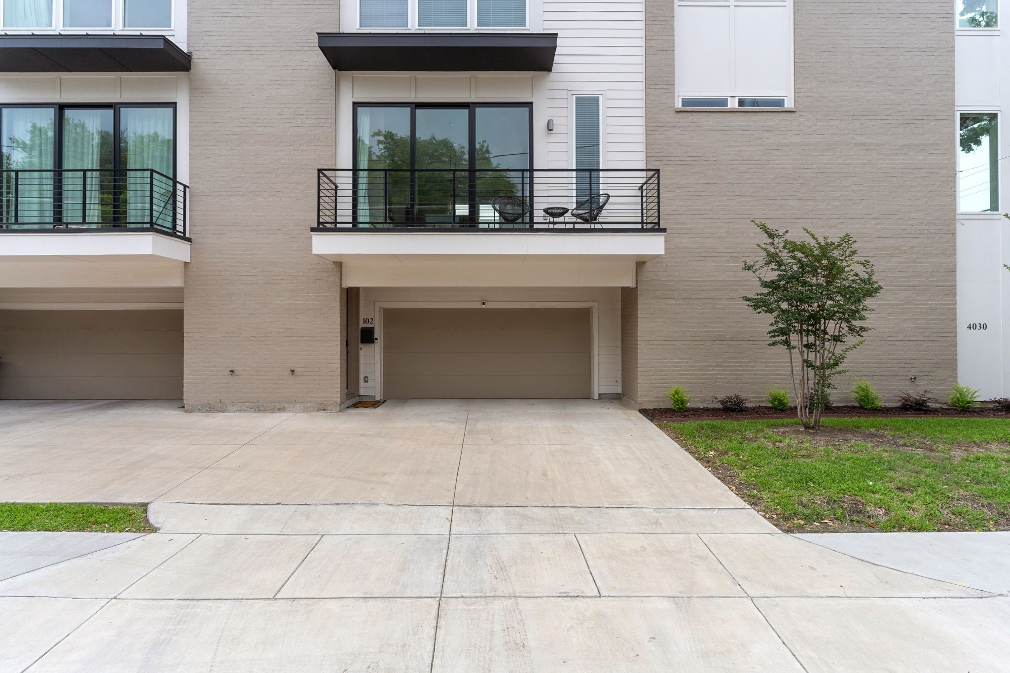 4030 Lafayette Street 102