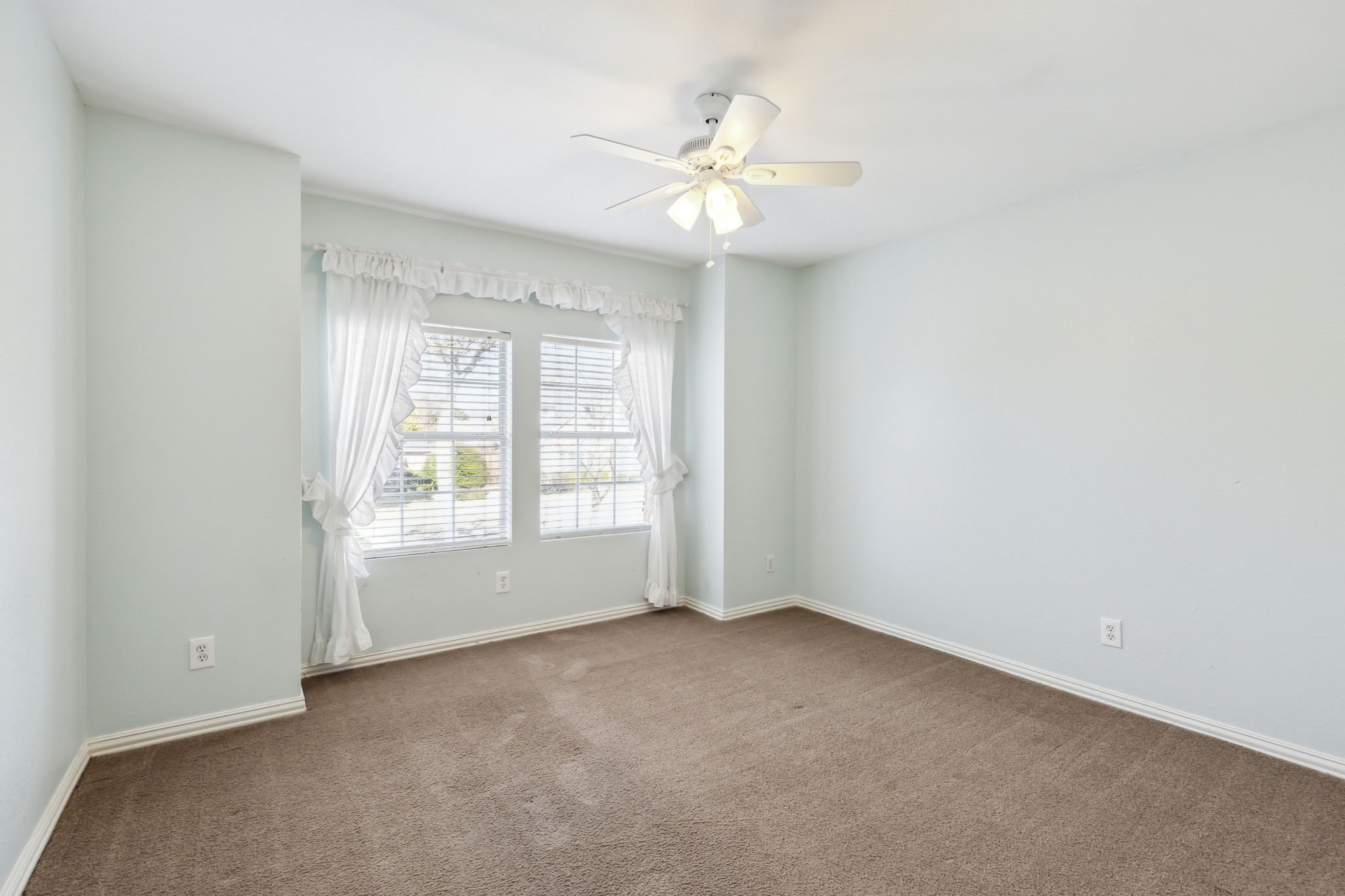 102 Ashburne Glen Lane