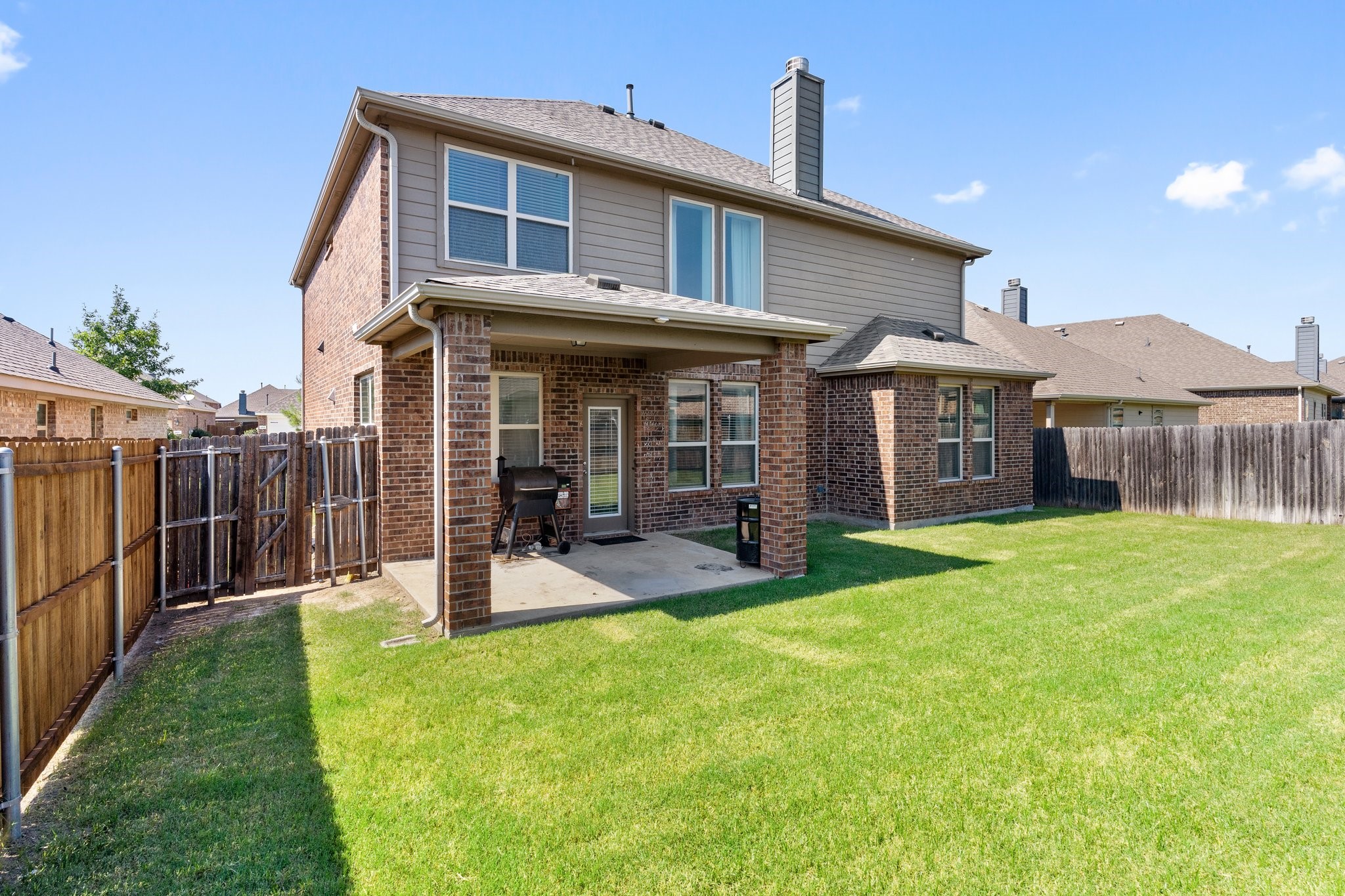 1024 Lake Woodland Drive