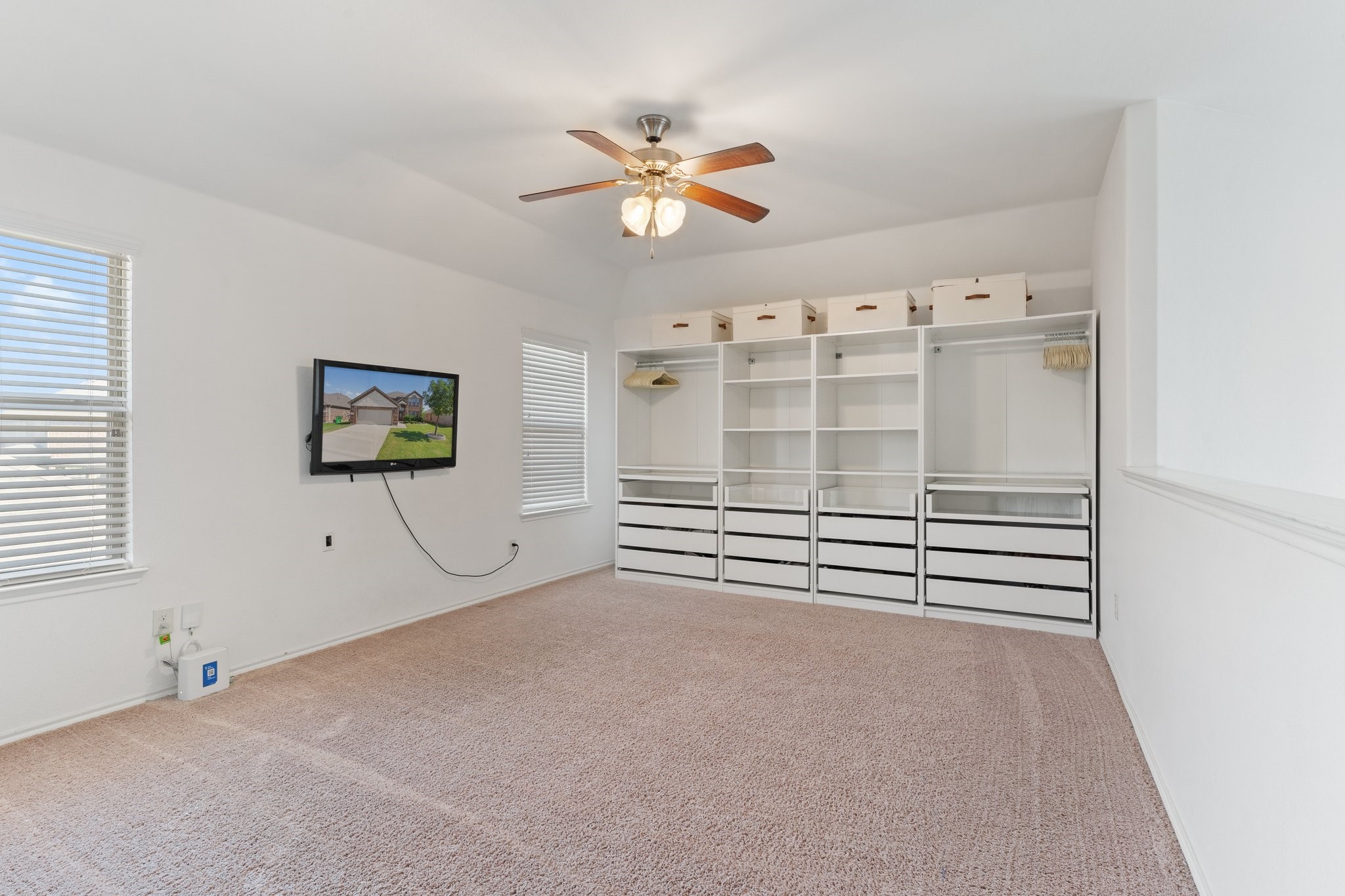 1024 Lake Woodland Drive