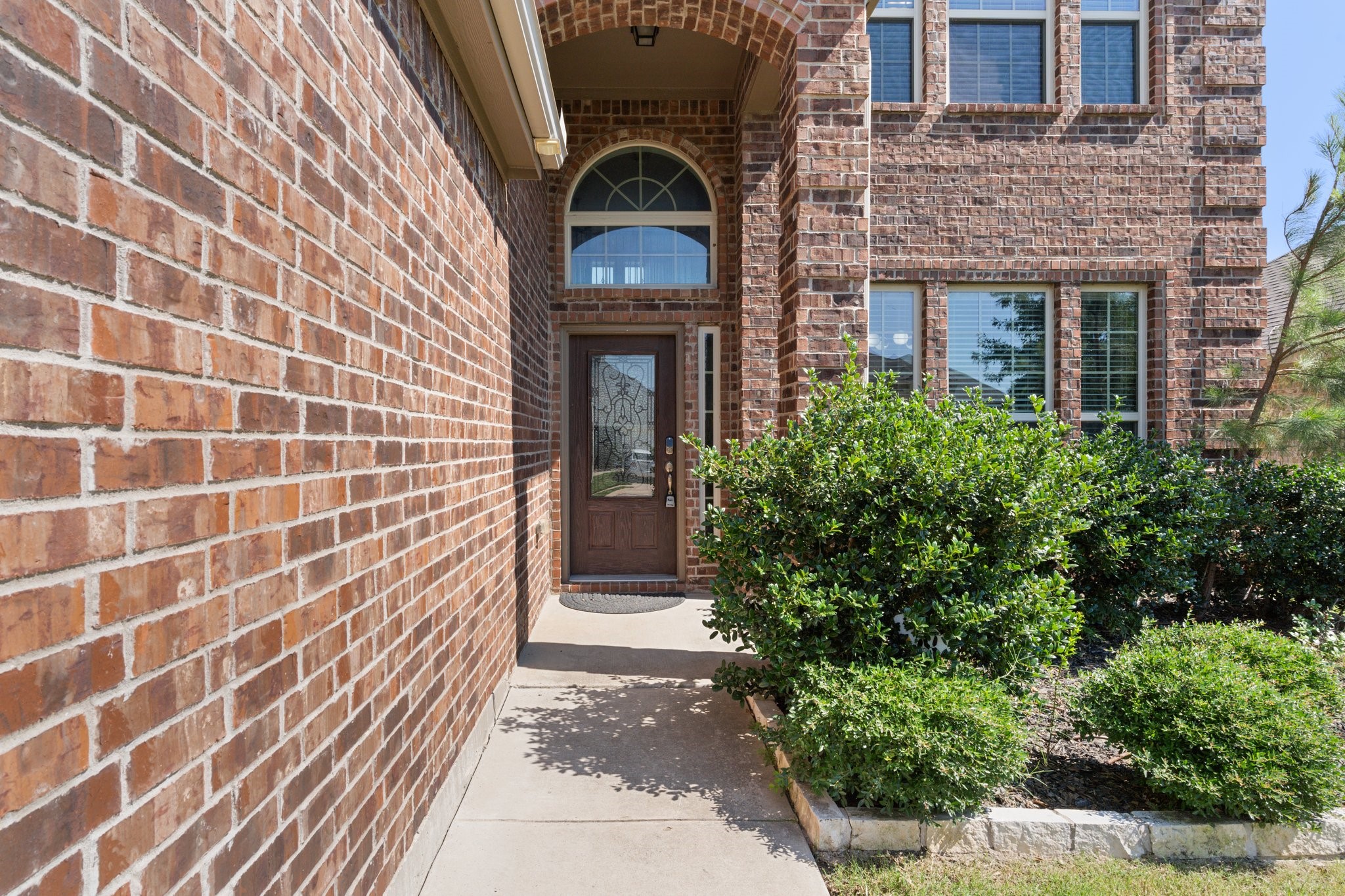 1024 Lake Woodland Drive