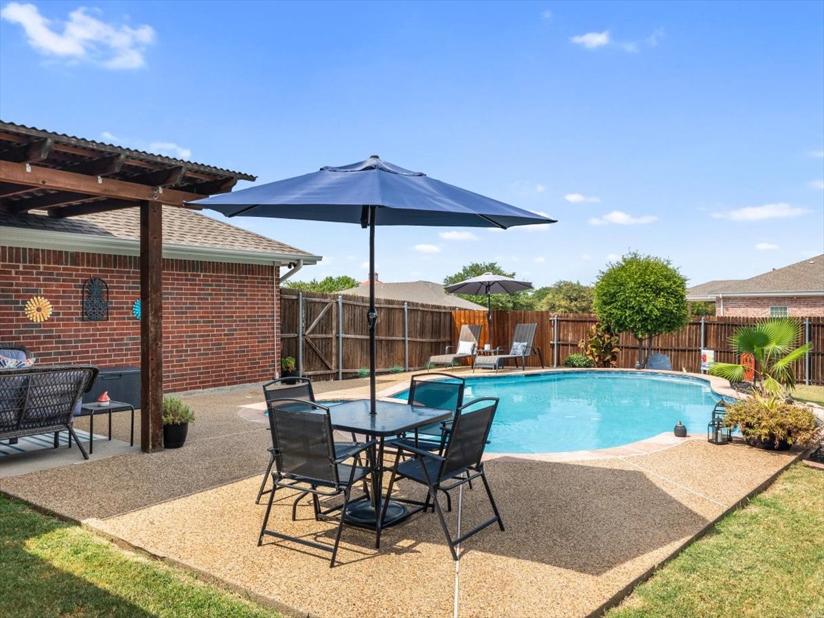 3221 Weeping Willow Court