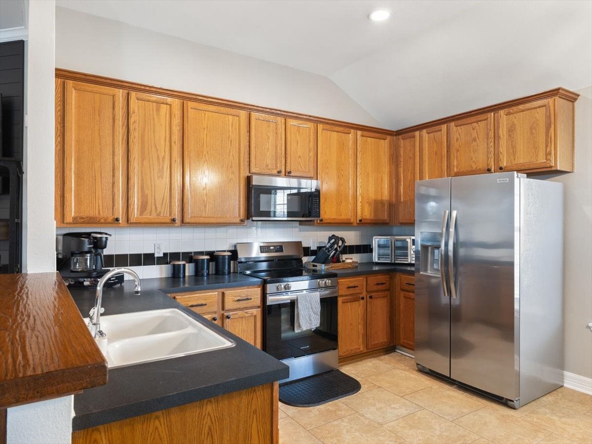 3221 Weeping Willow Court