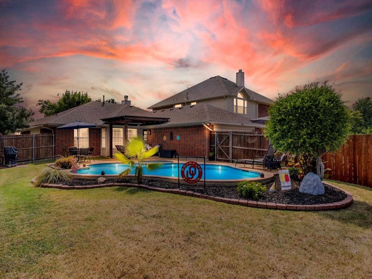 3221 Weeping Willow Court