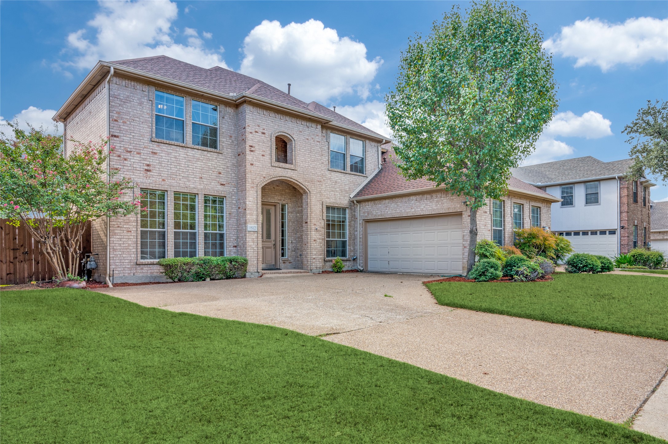 1512 Jeanette Way