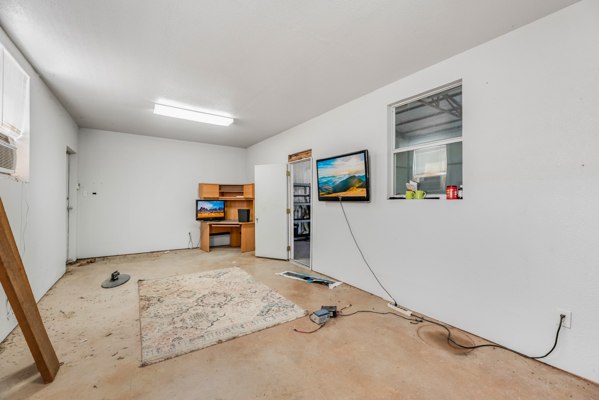 1413 Shelby Lane