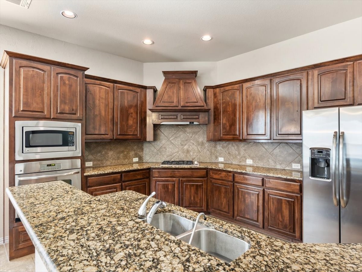 1400 Shady Bend Drive