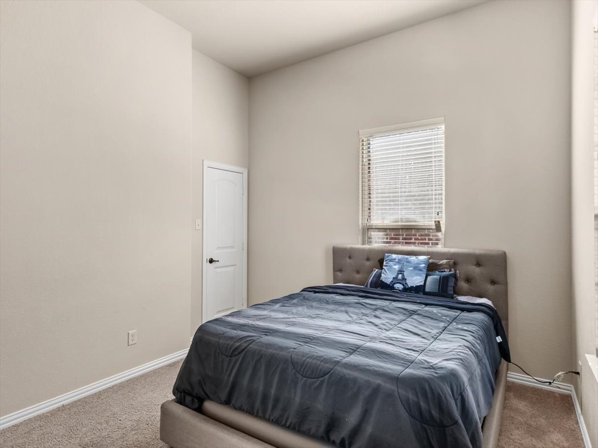 1400 Shady Bend Drive