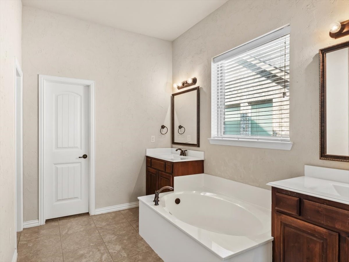 1400 Shady Bend Drive