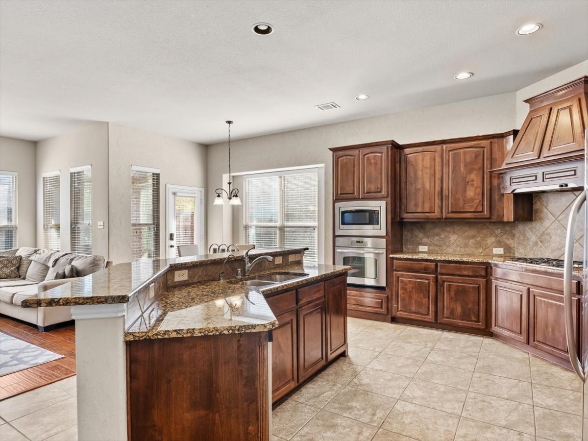 1400 Shady Bend Drive