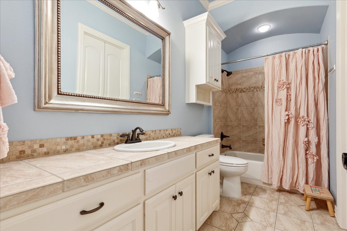 646 Castle Rock Drive