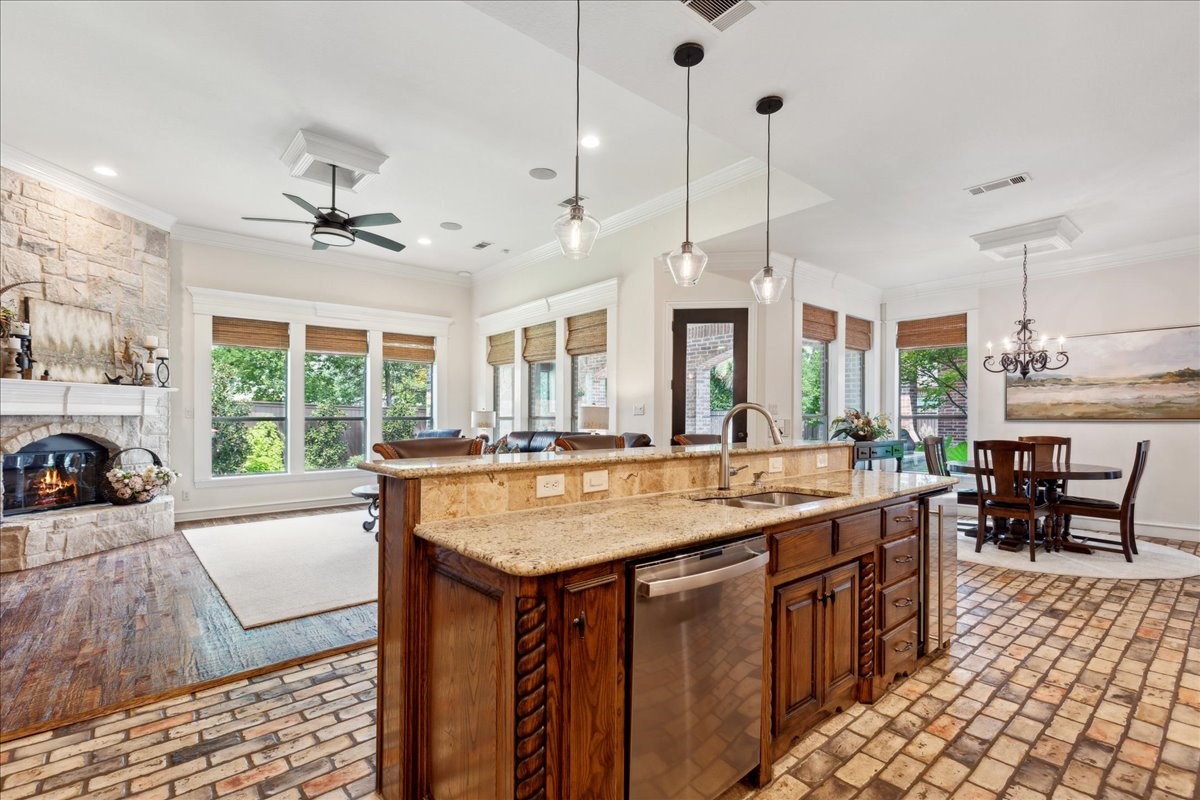 646 Castle Rock Drive