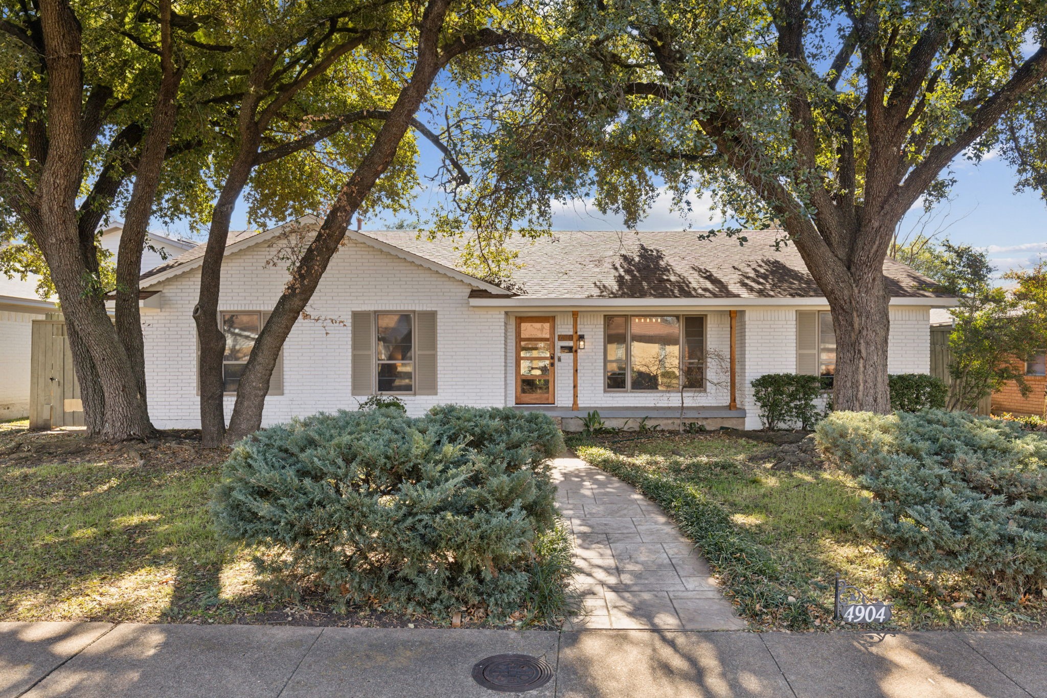 4904 Chilton Drive