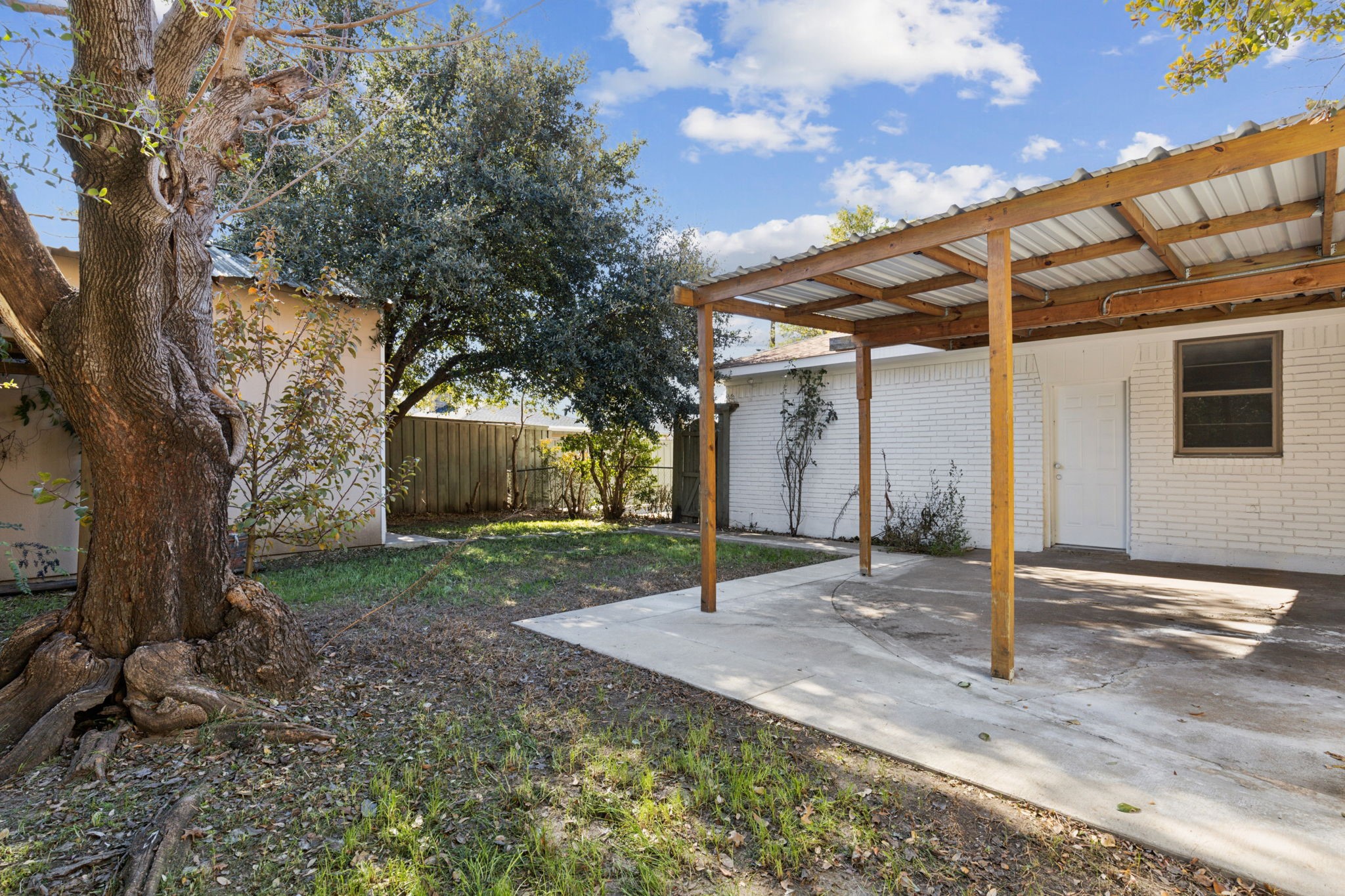 4904 Chilton Drive