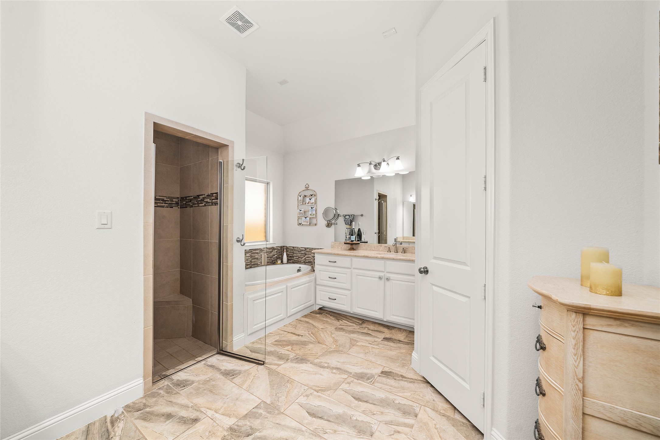 2344 Vaquero Lane